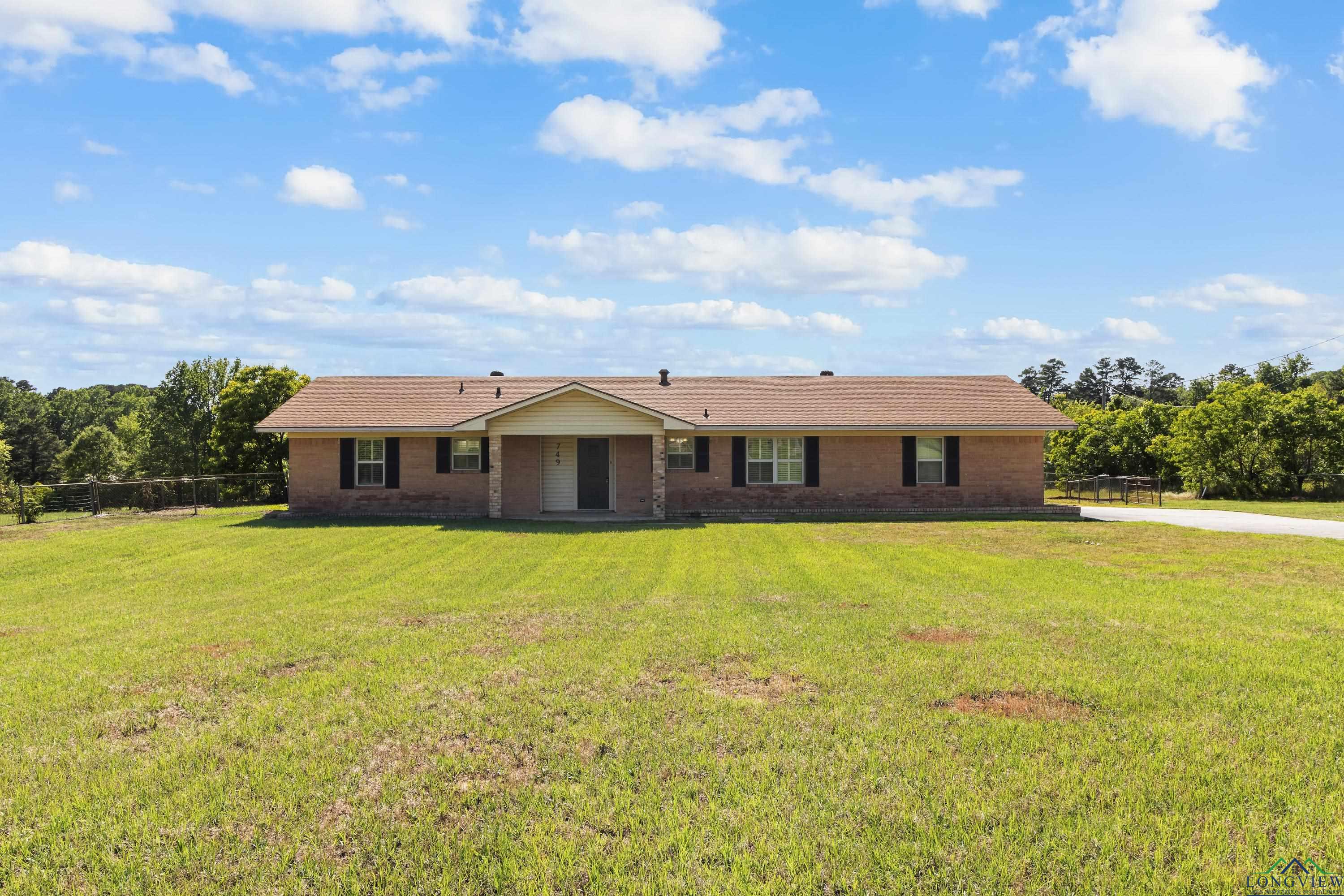 749 Lawrence Rd, Longview, Texas image 1
