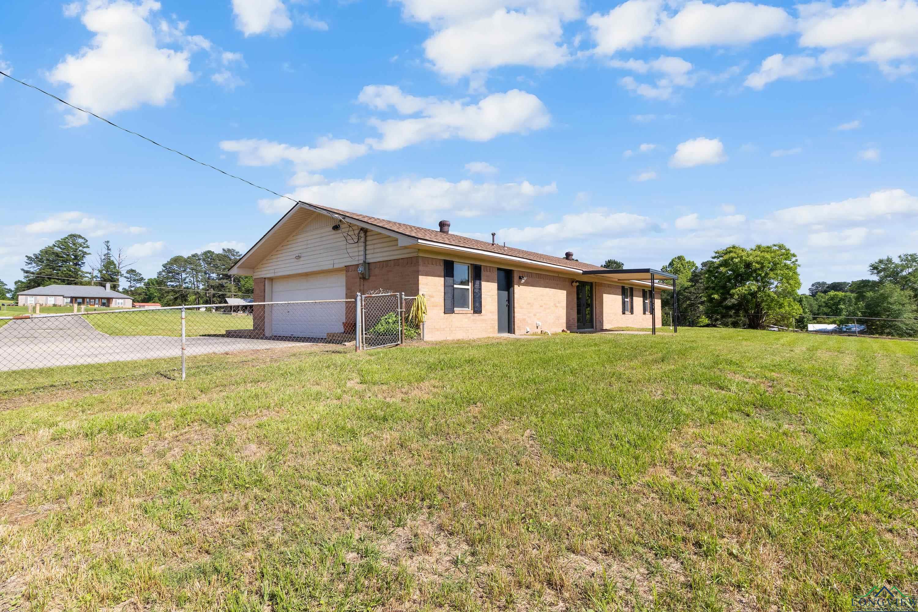 749 Lawrence Rd, Longview, Texas image 3