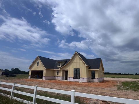 Homes For Sale - 16321 County Road 441<br/> Lindale, TX 75771