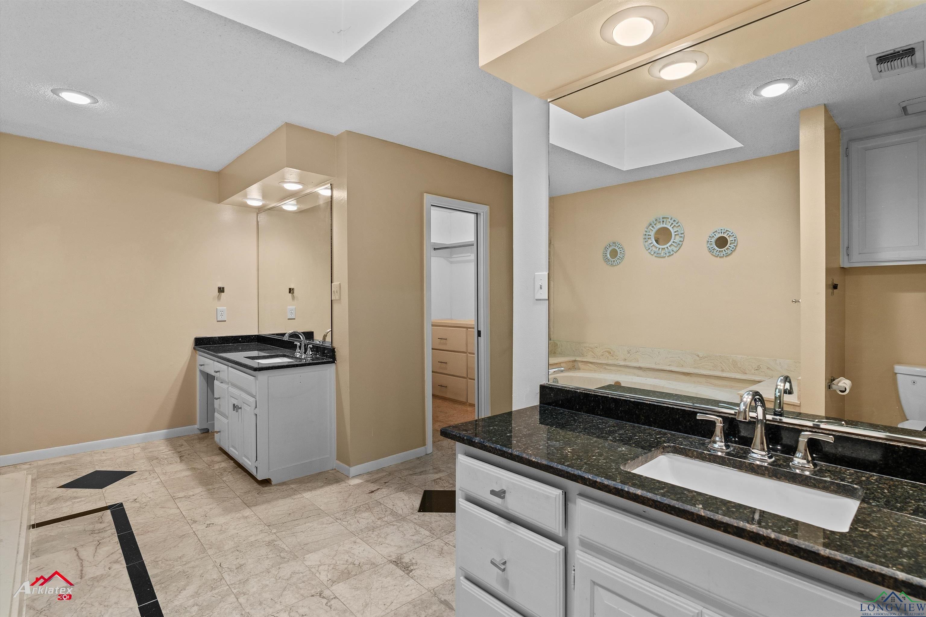 1502 Meandering Way, Longview, Texas image 36