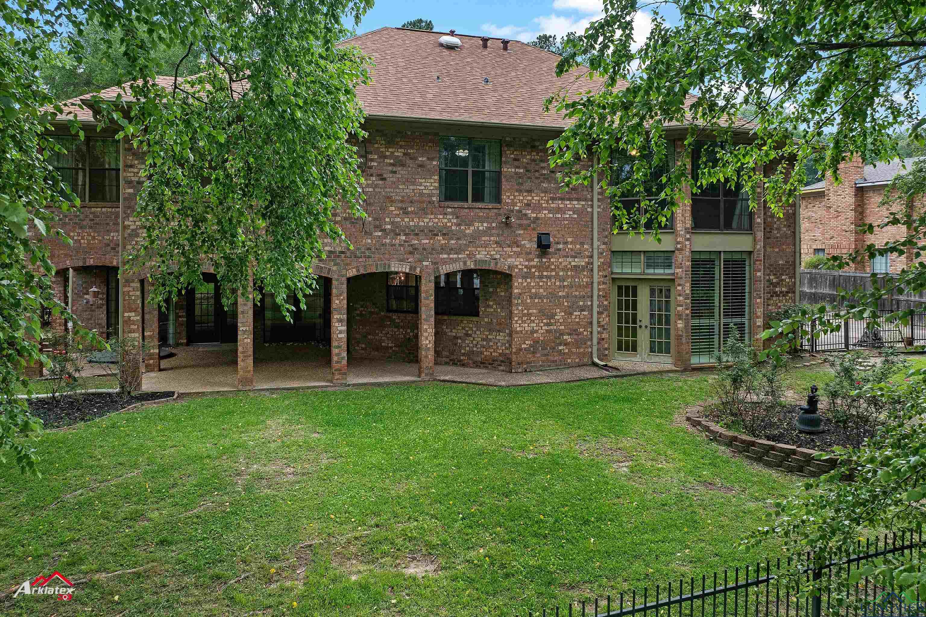 1502 Meandering Way, Longview, Texas image 9