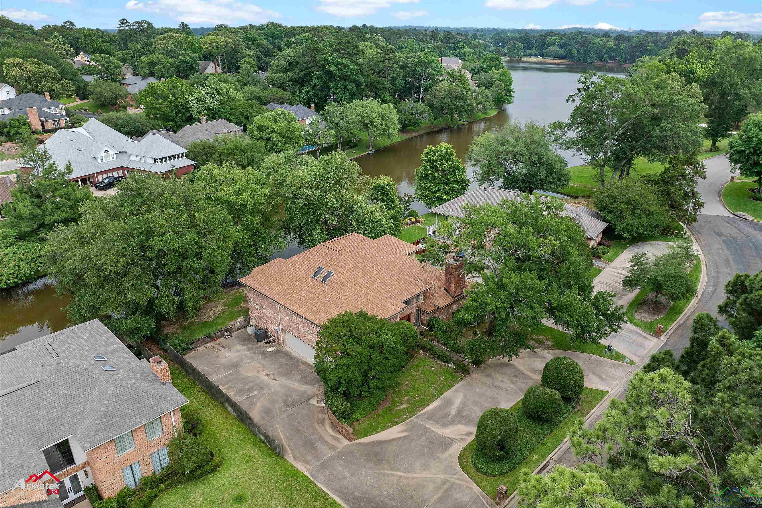 1502 Meandering Way, Longview, Texas image 4