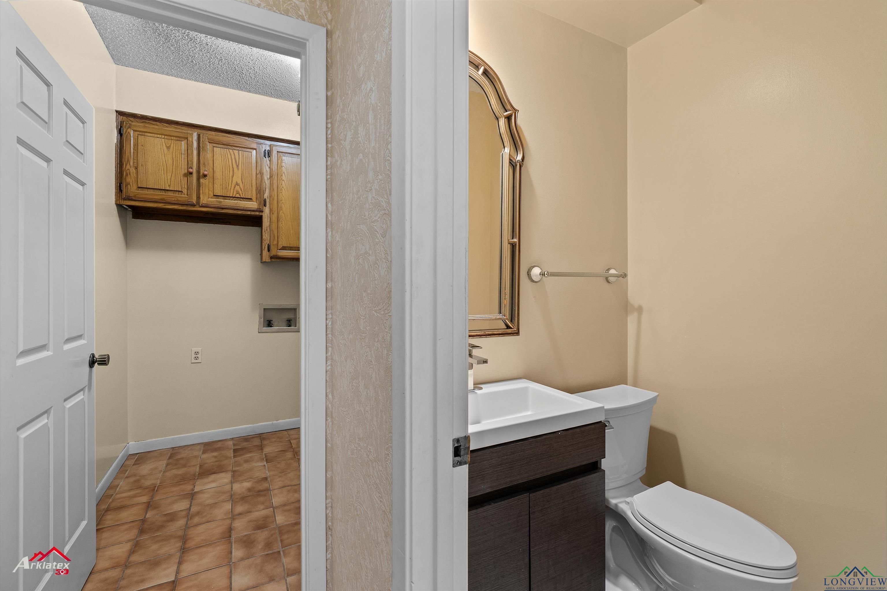 1502 Meandering Way, Longview, Texas image 23