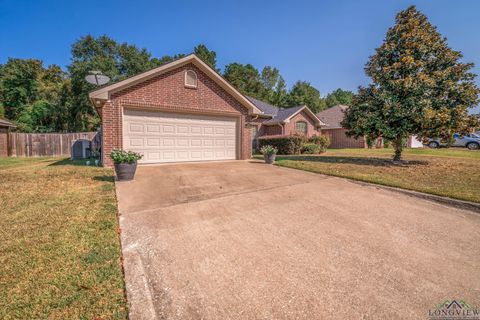 A home in Hallsville