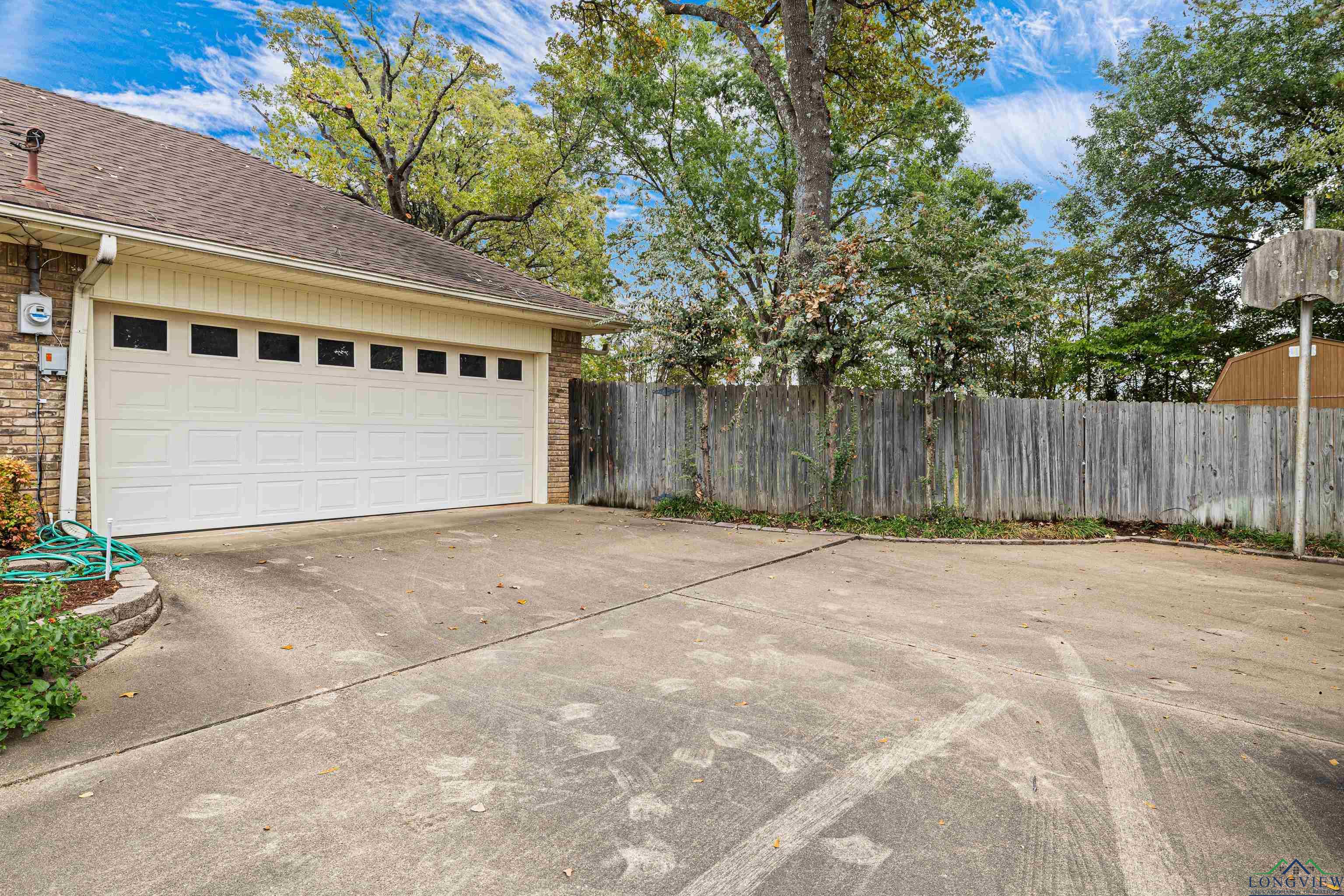 1810 E. Northwood Court, Longview, Texas image 8