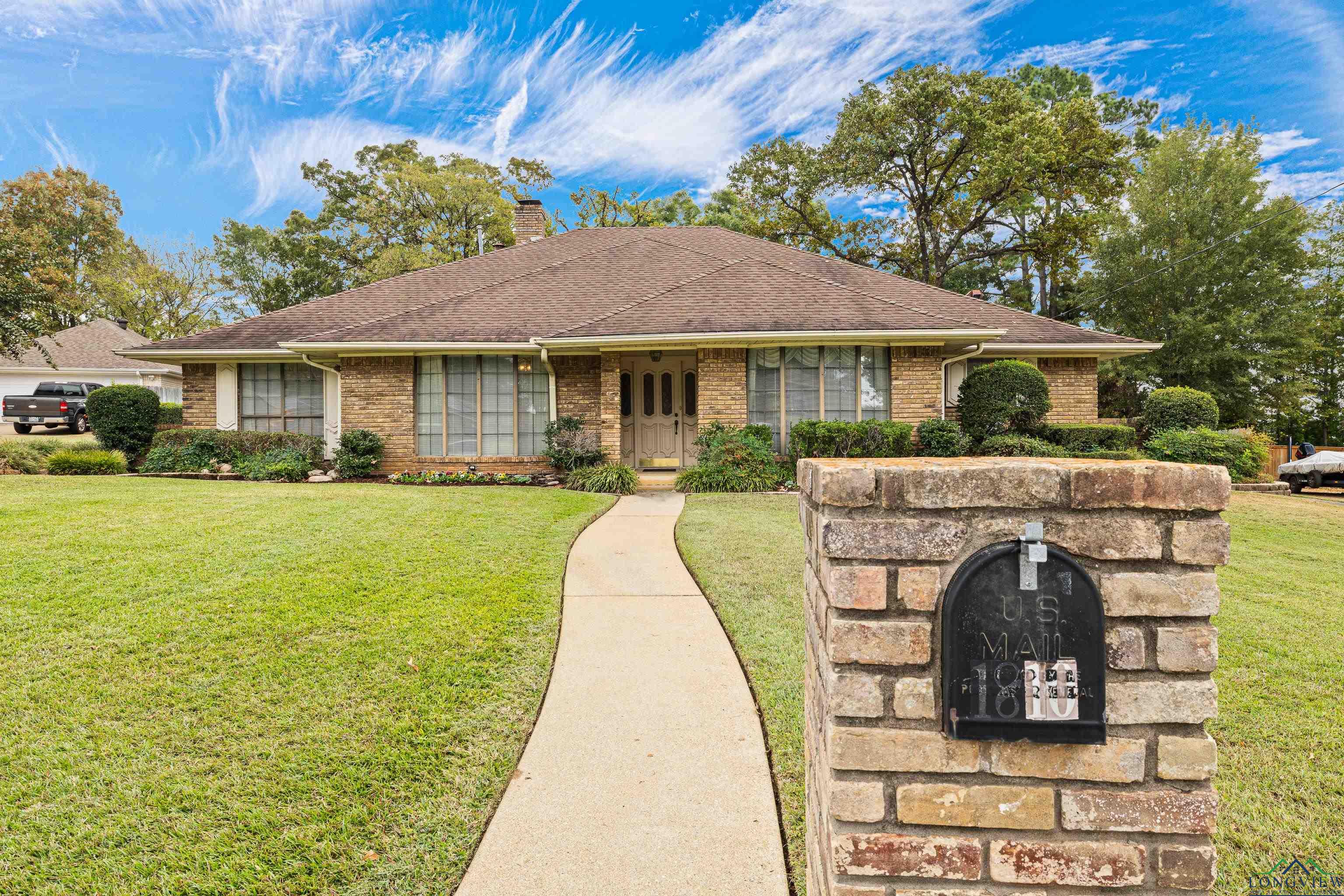 1810 E. Northwood Court, Longview, Texas image 4