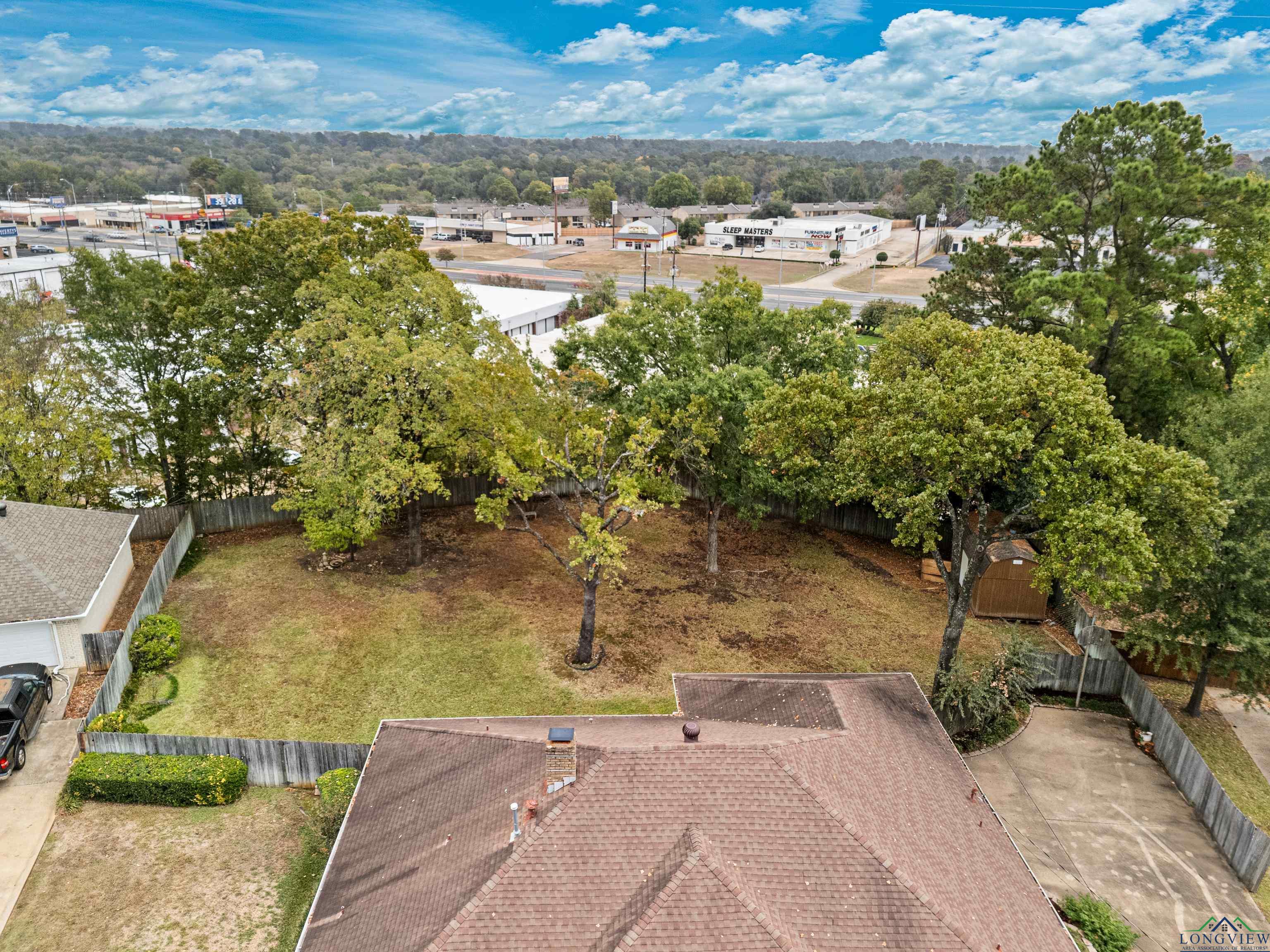 1810 E. Northwood Court, Longview, Texas image 9