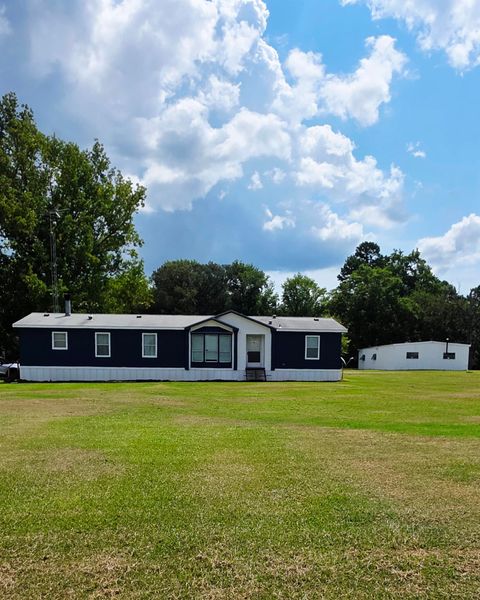 Mobile Home For Sale - 528 County Road 3980<br/> Winnsboro, TX 75494