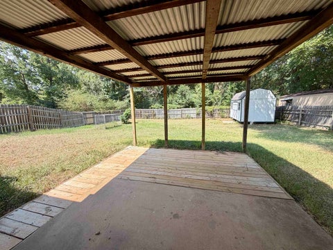 Homes For Sale - 1105 America Dr<br/> Longview, TX 75604
