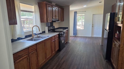 Mobile Home For Sale - 173 Neal St<br/> Beckville, TX 75631