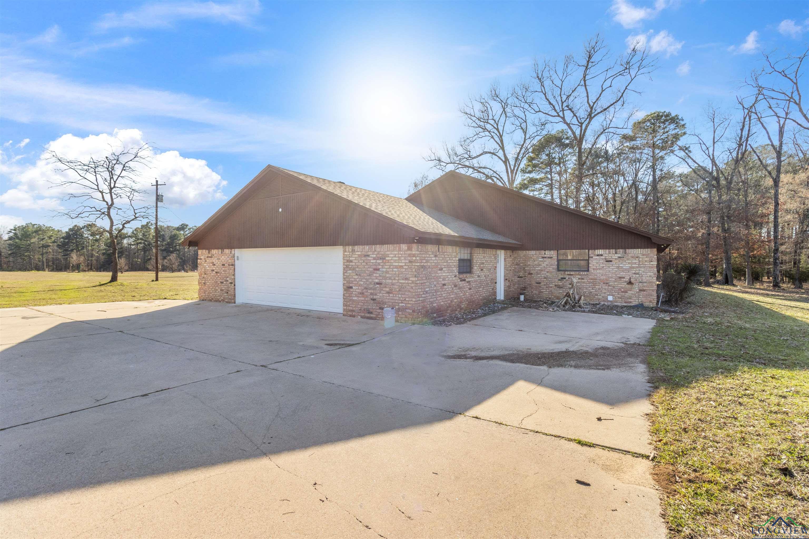 5026 E Country Club Rd, Longview, Texas image 26