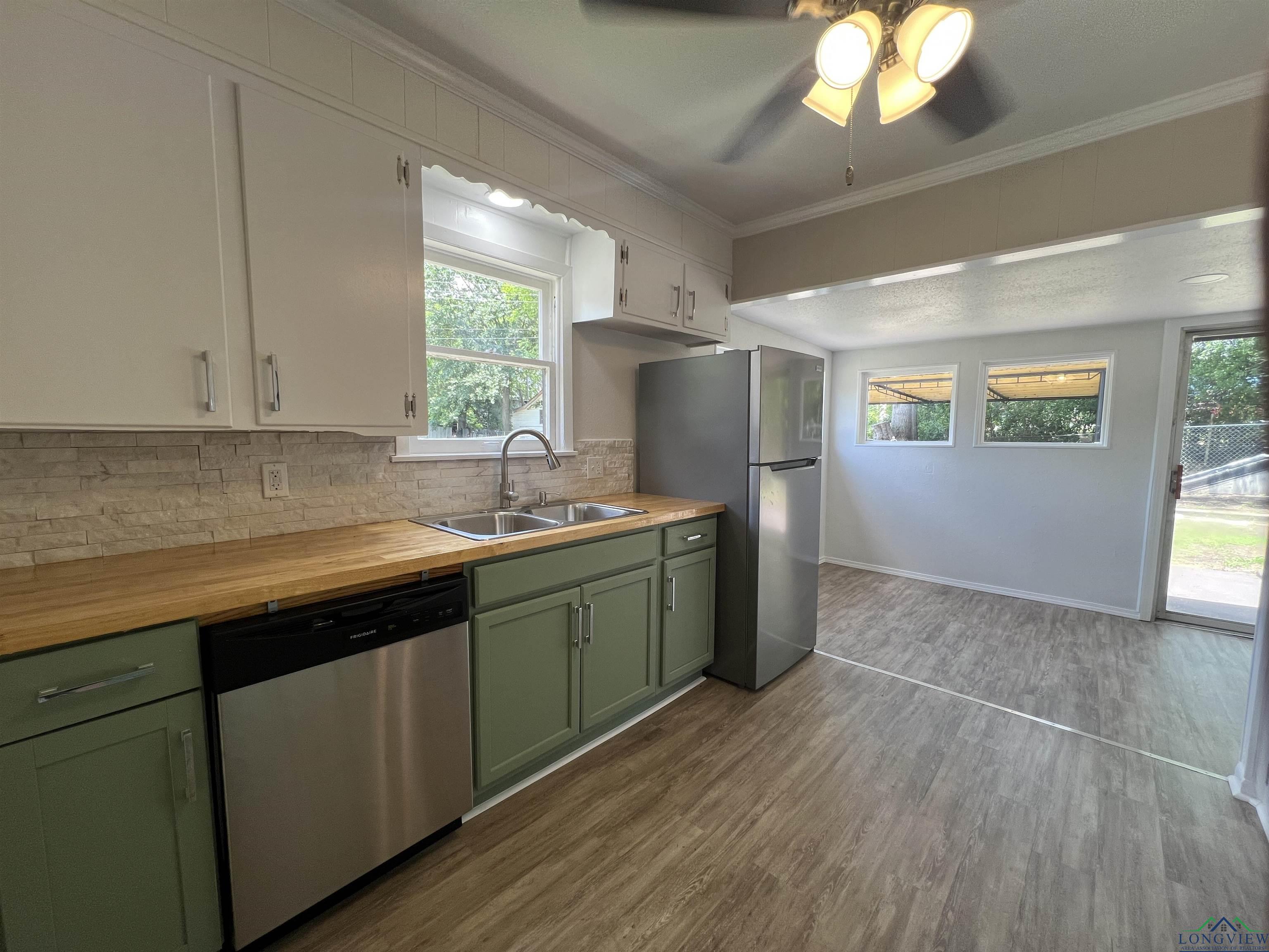 714 W Quitman Ave, Gladewater, Texas image 10