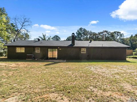 A home in Gilmer