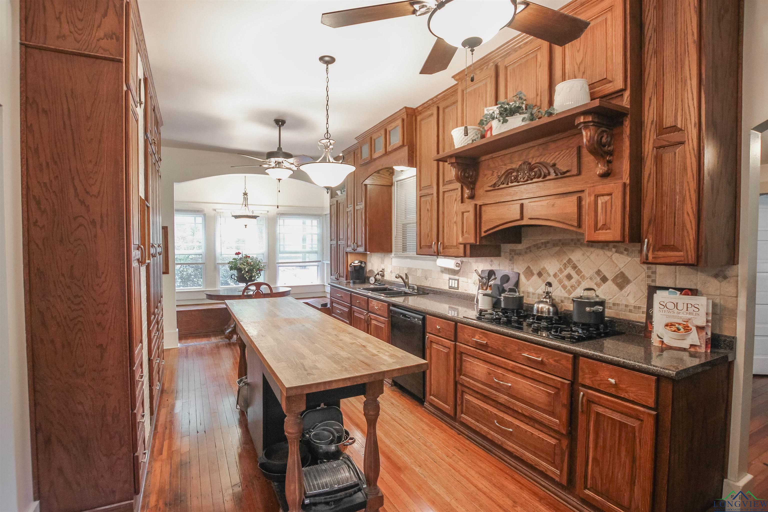 609 N Marshall St, Henderson, Texas image 10
