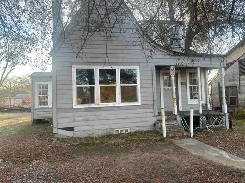 Homes For Sale - 310 N Buckner St<br/> Cass County, Atlanta, TX 75551