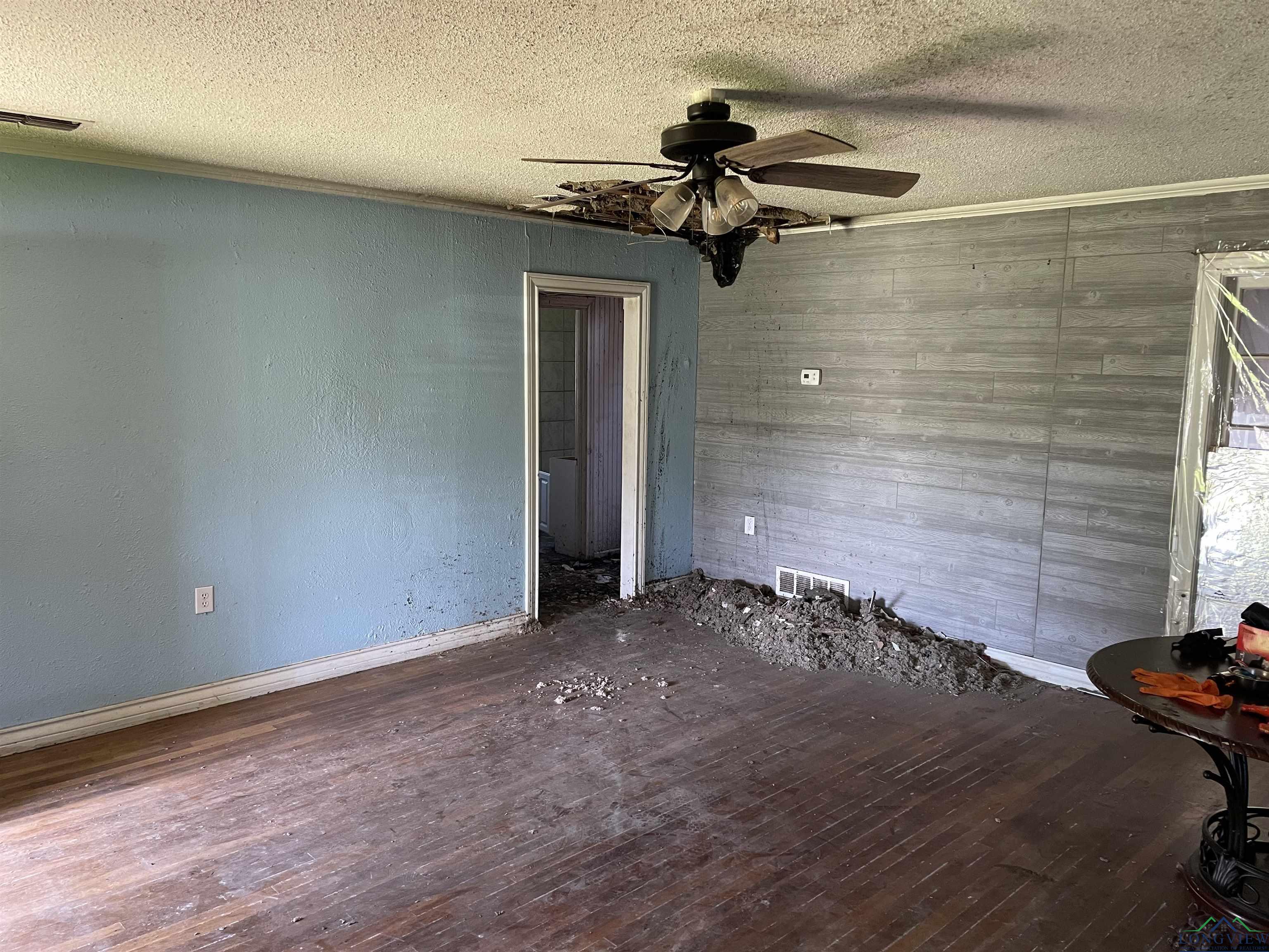 601 N Newsom St, Mineola, Texas image 27