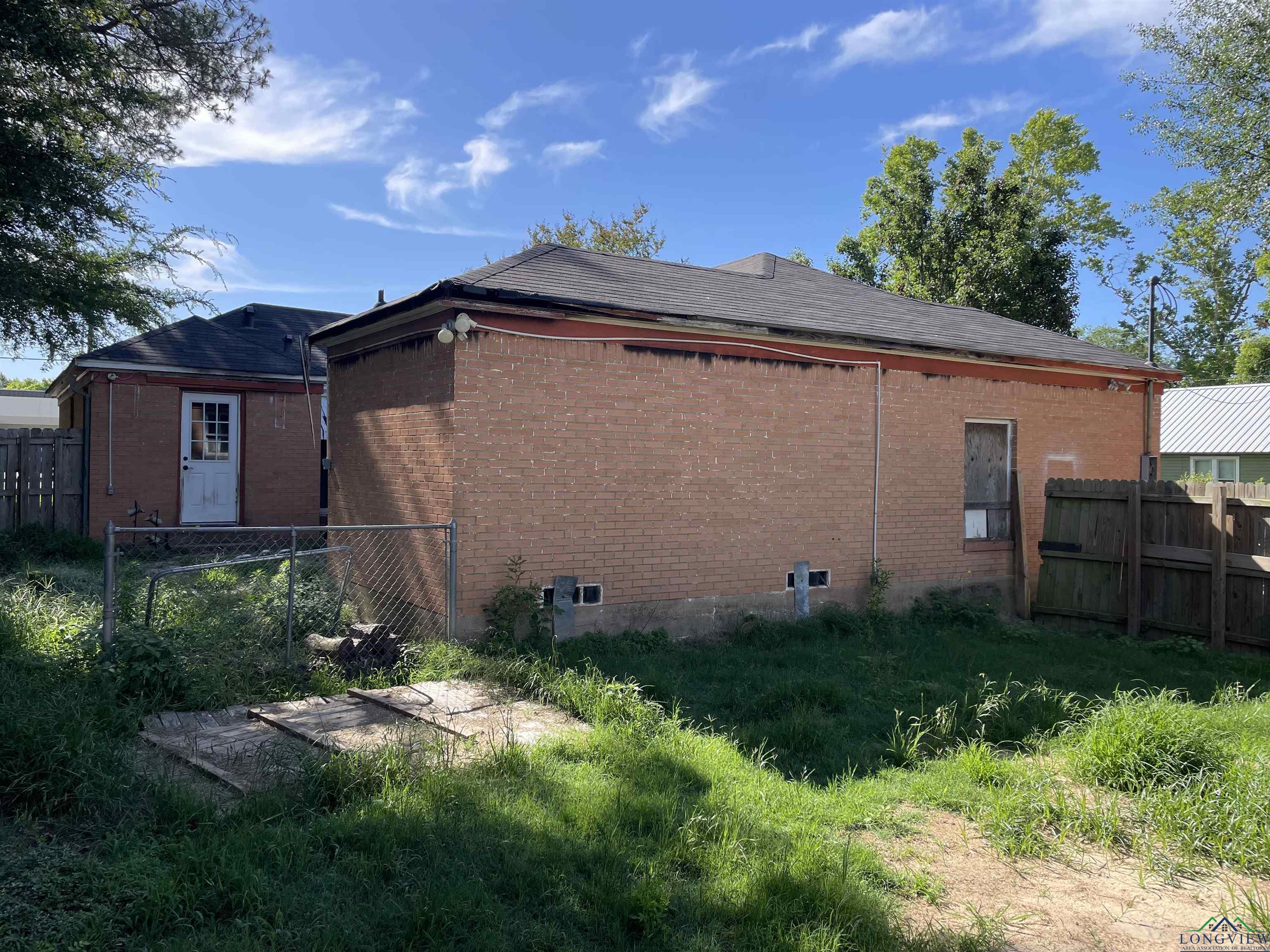601 N Newsom St, Mineola, Texas image 4
