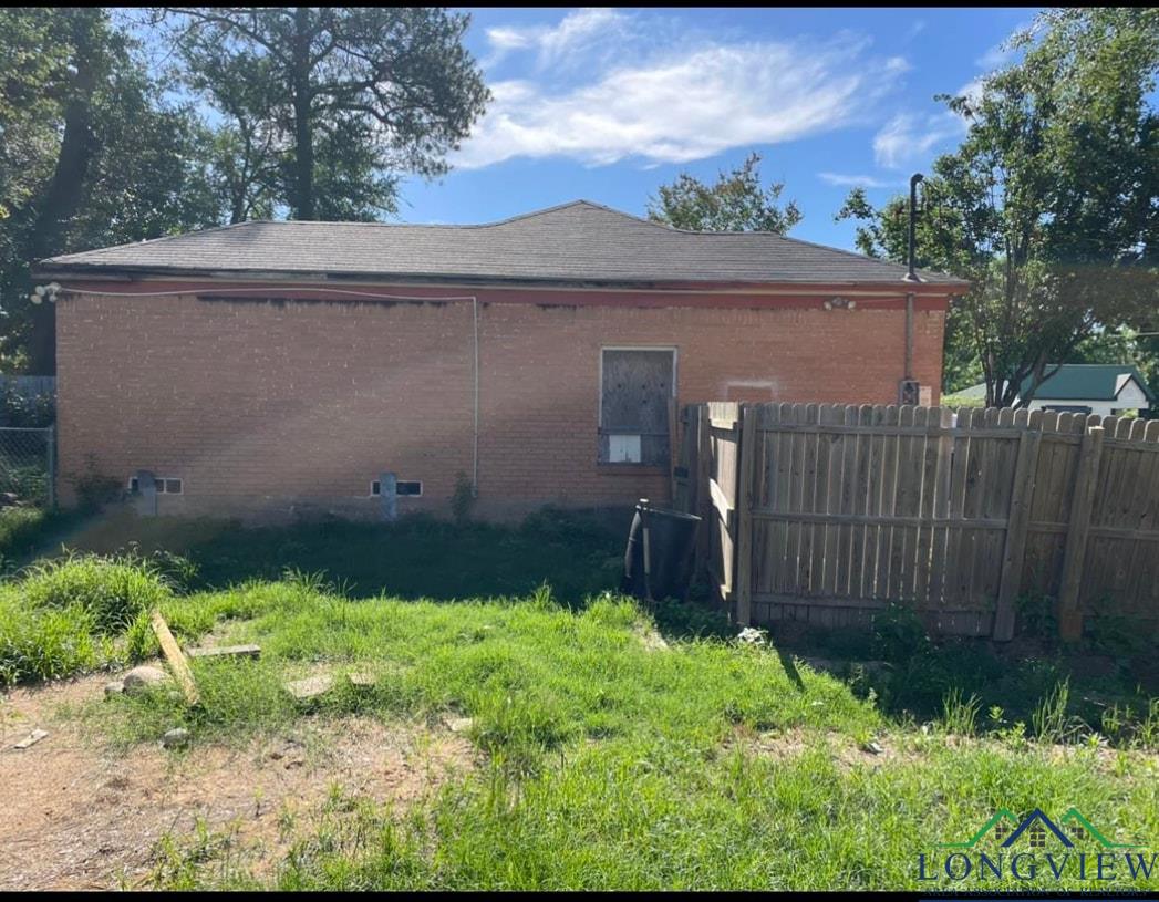 601 N Newsom St, Mineola, Texas image 6