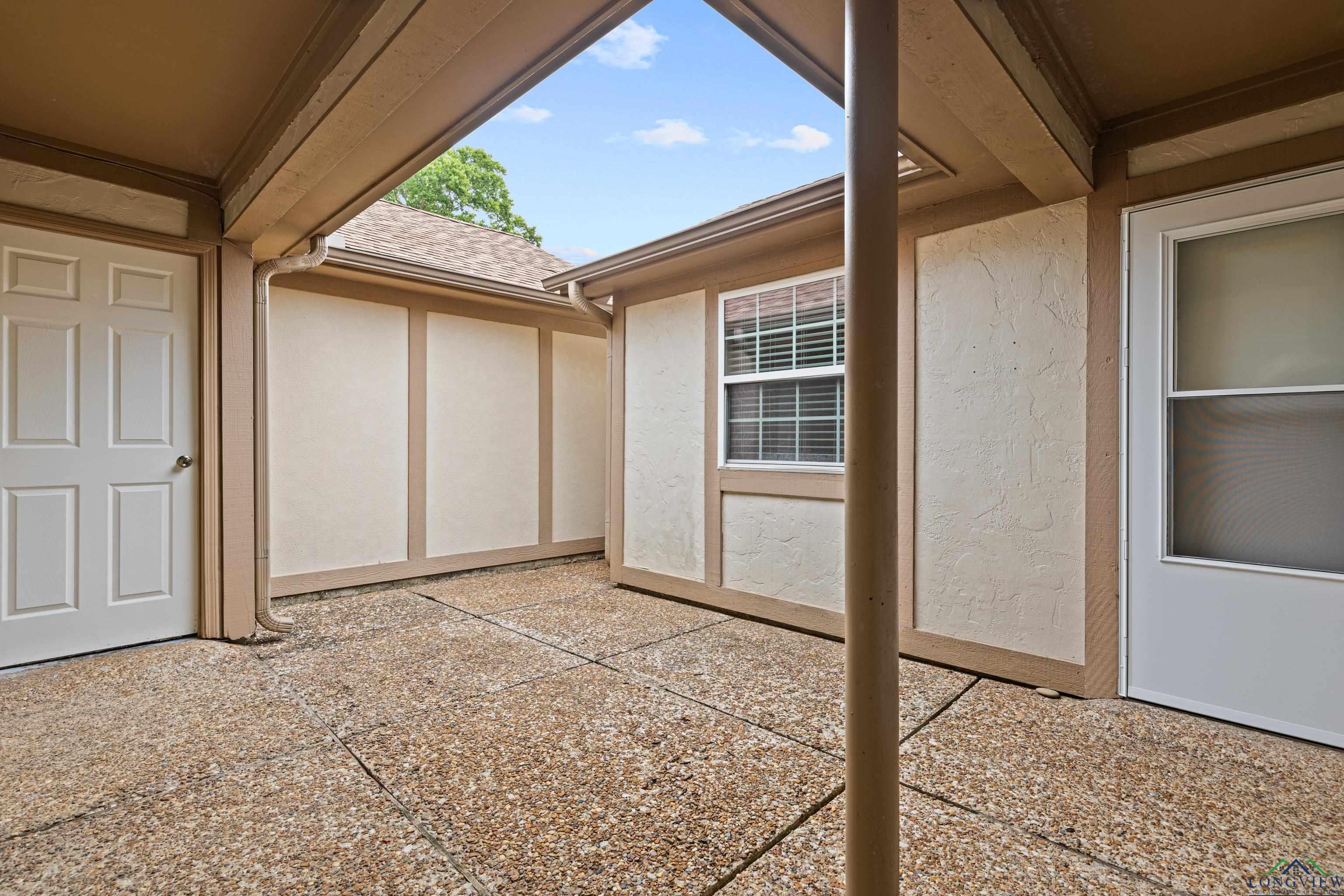 1001 Towne Lake Drive, Longview, Texas image 17