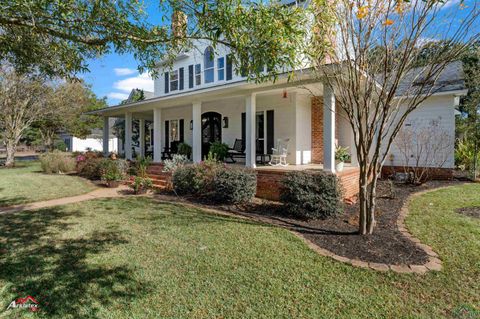 A home in Hallsville