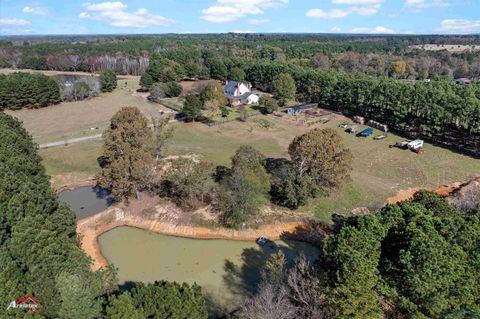 A home in Hallsville