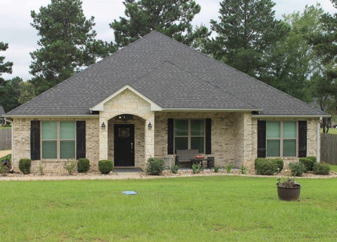 Homes For Sale - 2600 Kings Road<br/> Marshall, TX 75672