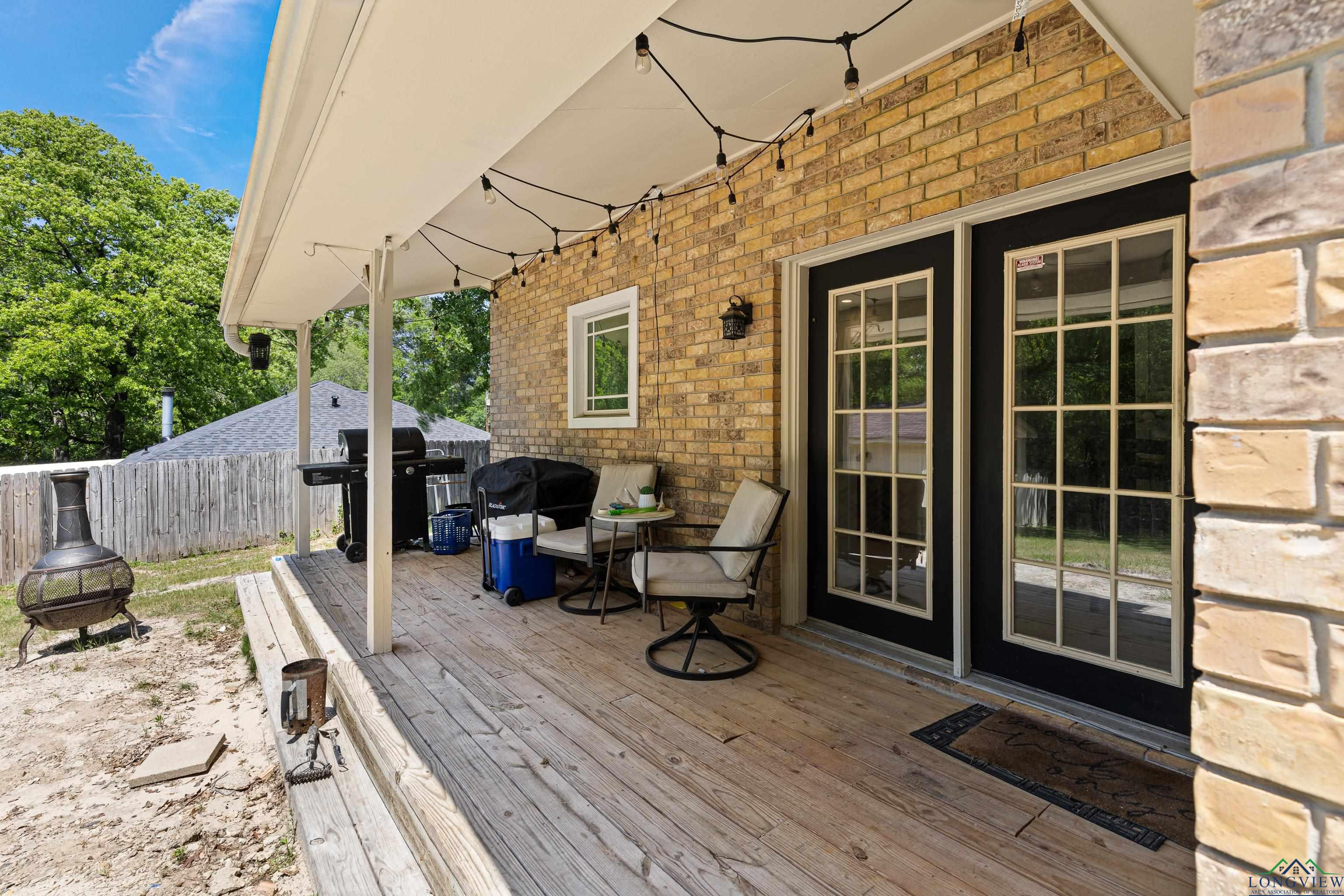 1703 Edgebrook St, Henderson, Texas image 33
