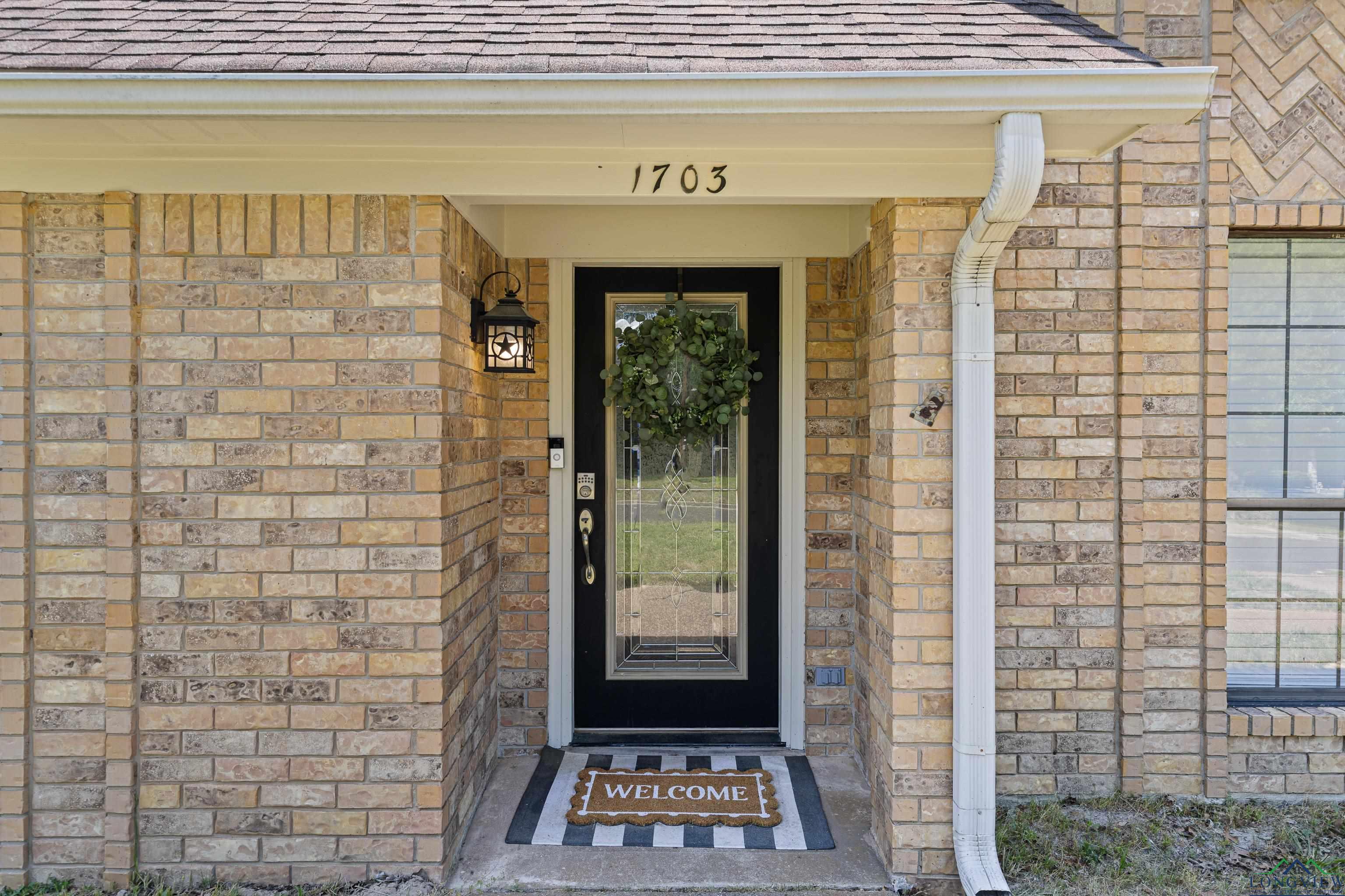 1703 Edgebrook St, Henderson, Texas image 3
