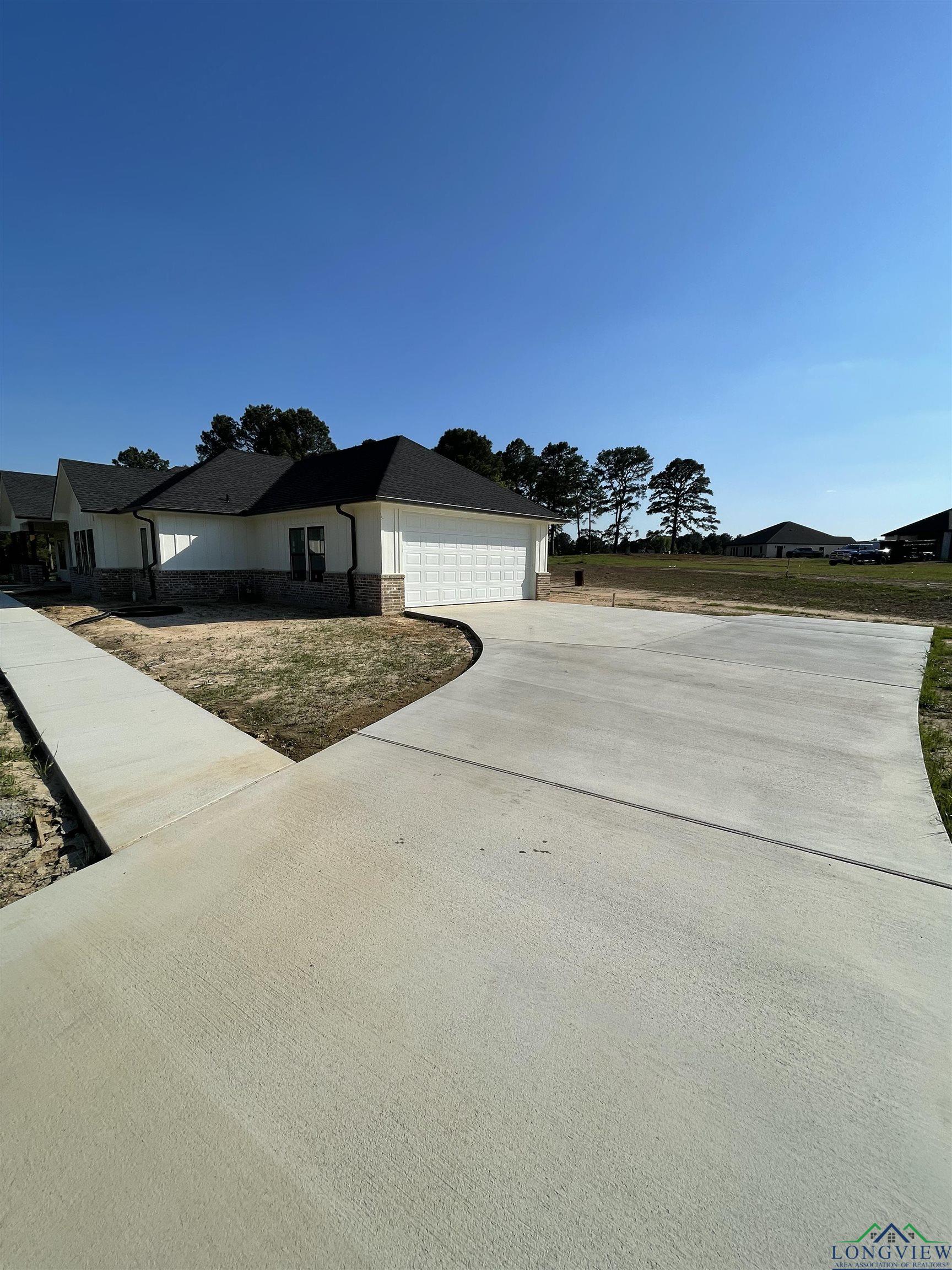 989 County Road 2204d, Tatum, Texas image 2