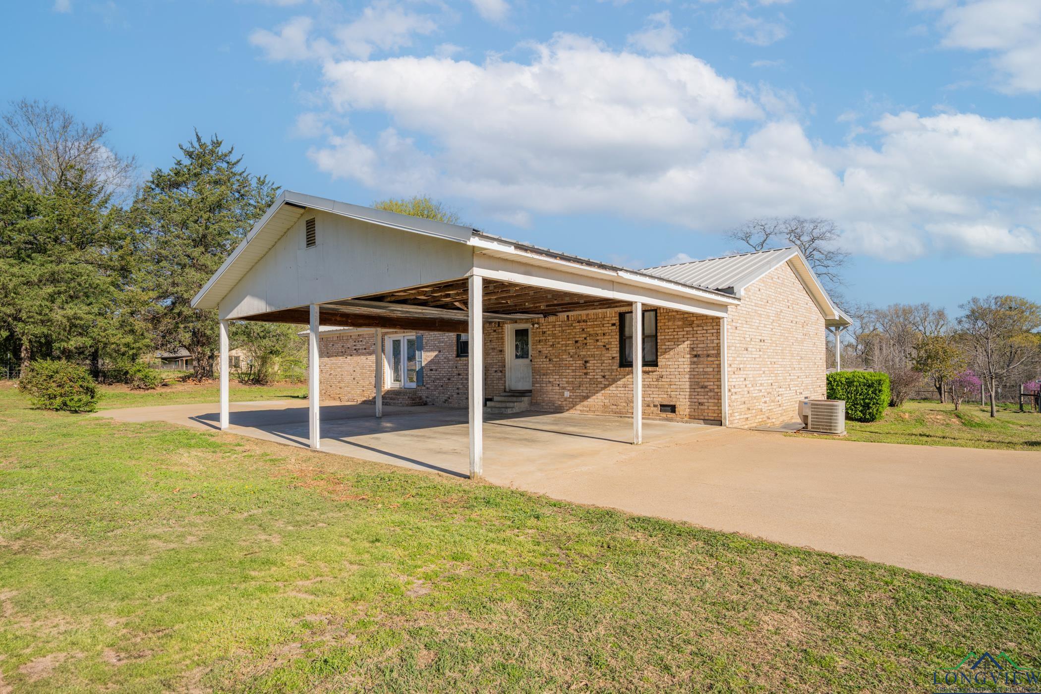 1623 Bear Road, Gilmer, Texas image 18