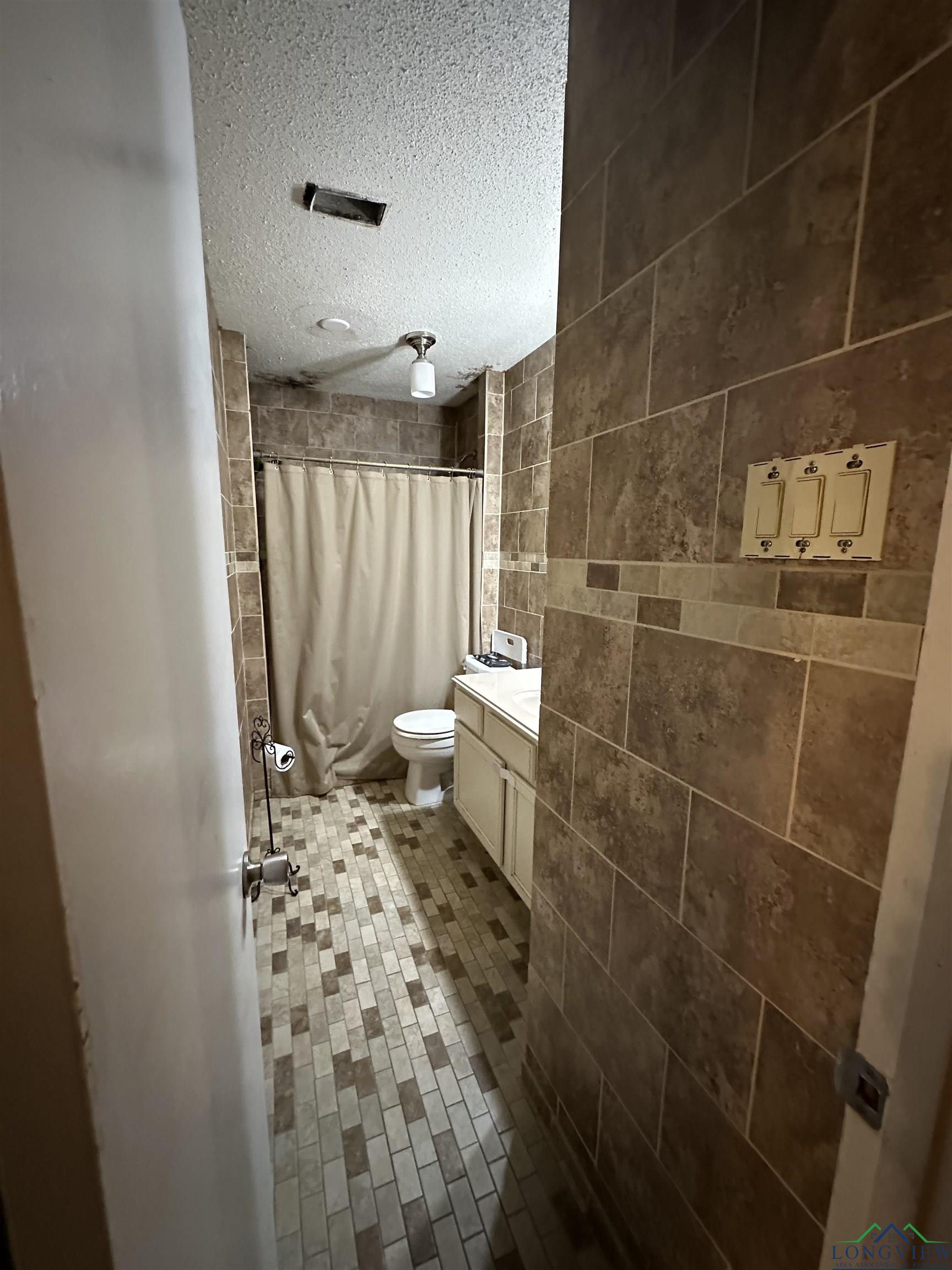 213 County Road 3131, De Berry, Texas image 18