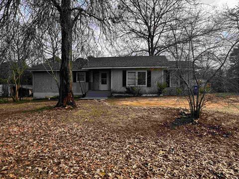 Homes For Sale - 408 Trinity St<br/> White Oak, TX 75693