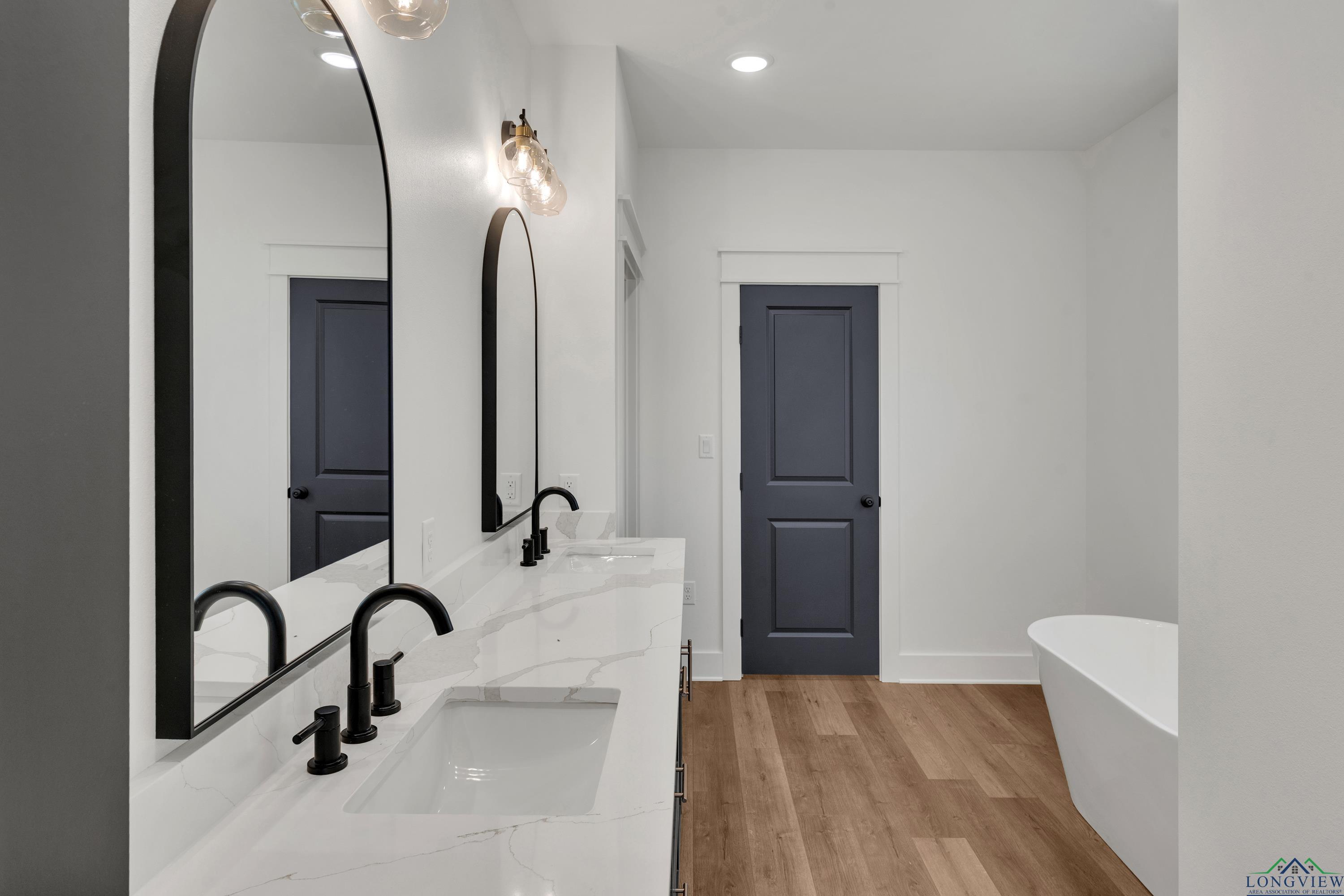 1507 Wellington Lane, Longview, Texas image 31