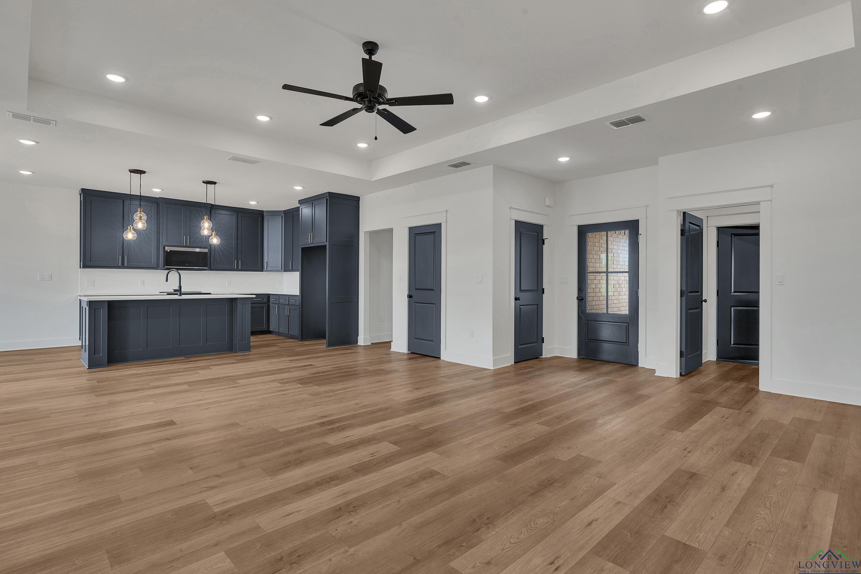 1507 Wellington Lane, Longview, Texas image 8