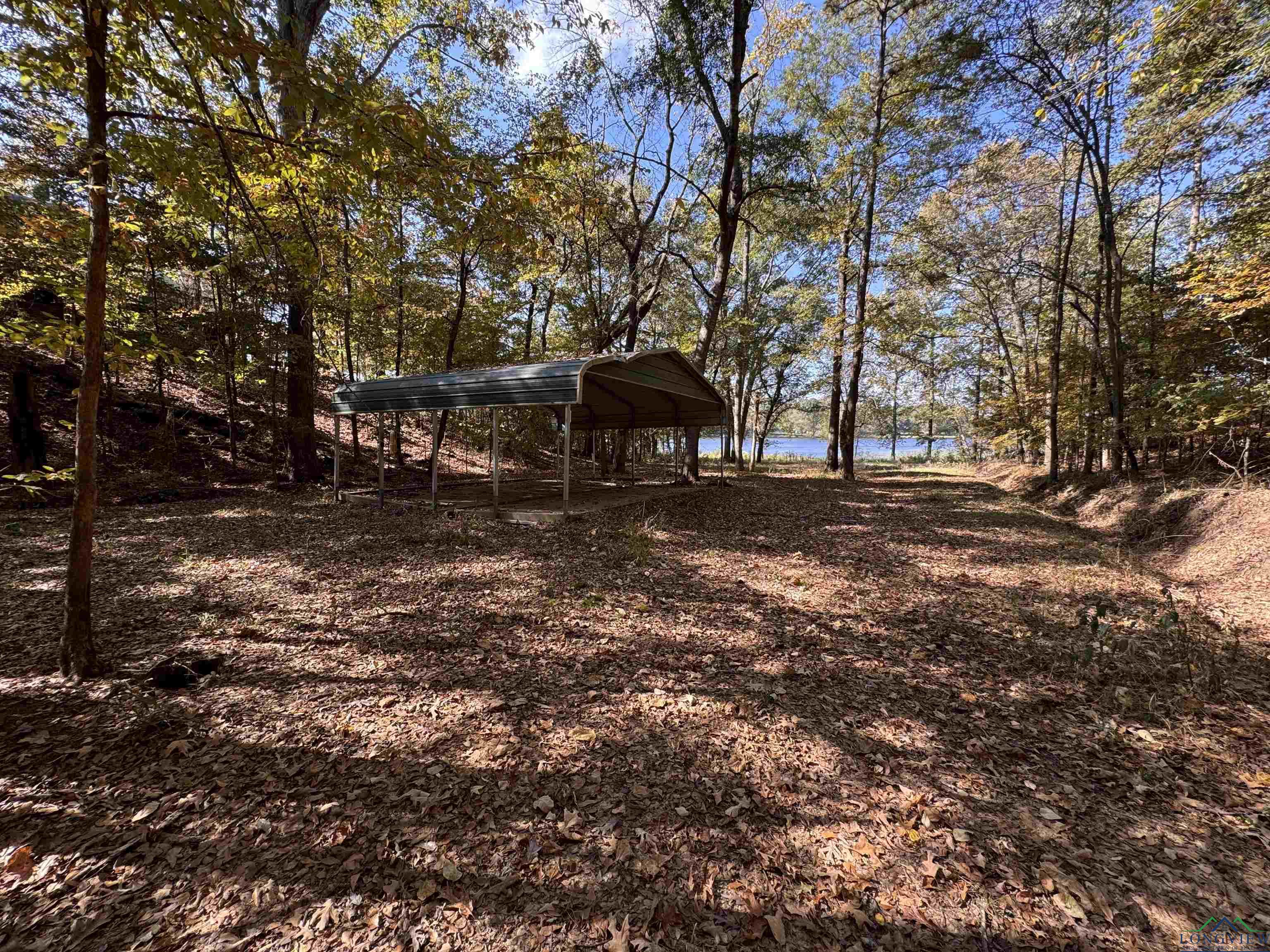 3088 E Lake Dr, Gladewater, Texas image 7