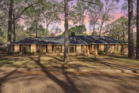 Homes For Sale - 412 Nathan Dr<br/> Wood County, Quitman, TX 75783