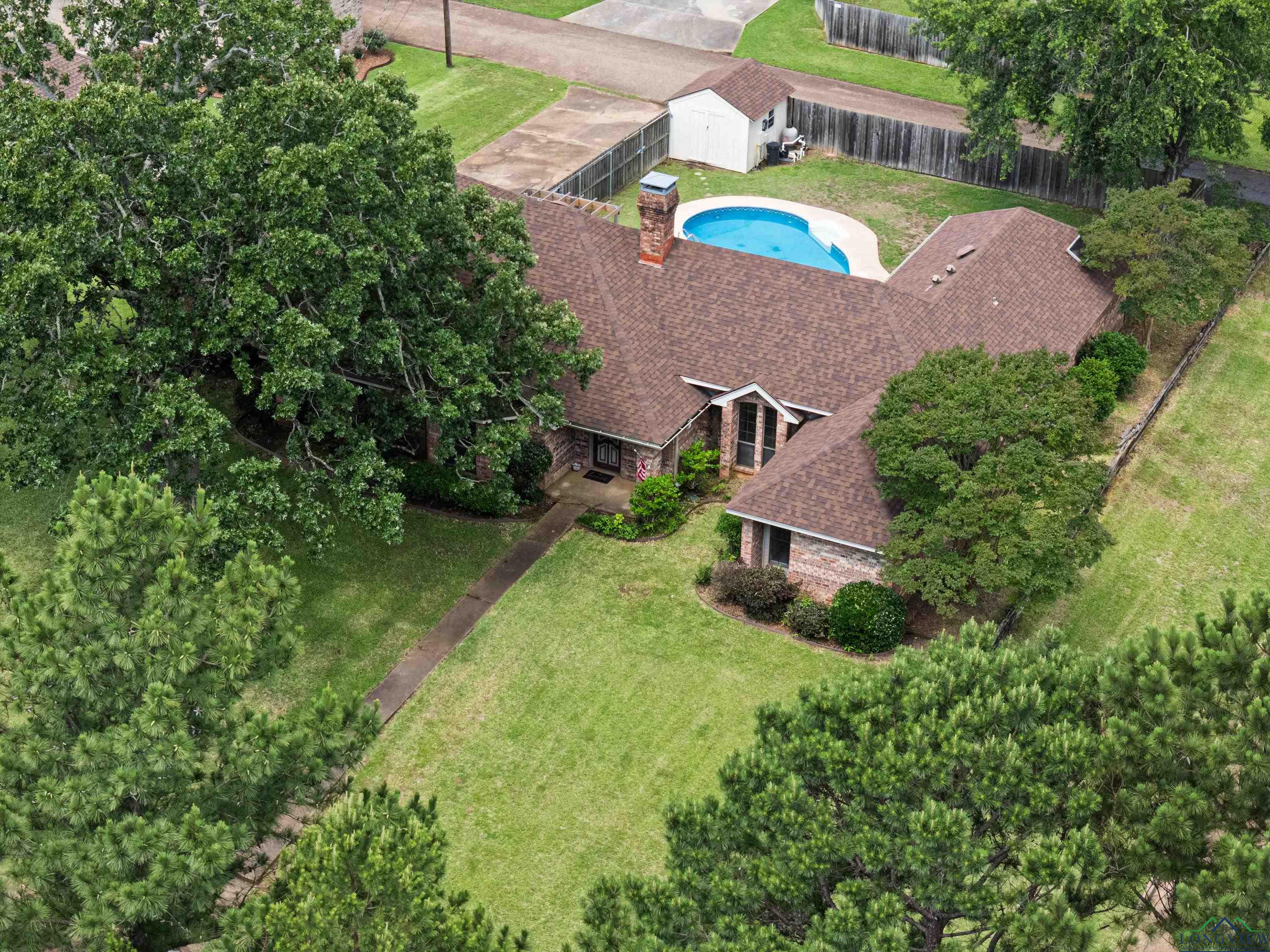 1307 Spring Tree Ln, Kilgore, Texas image 7