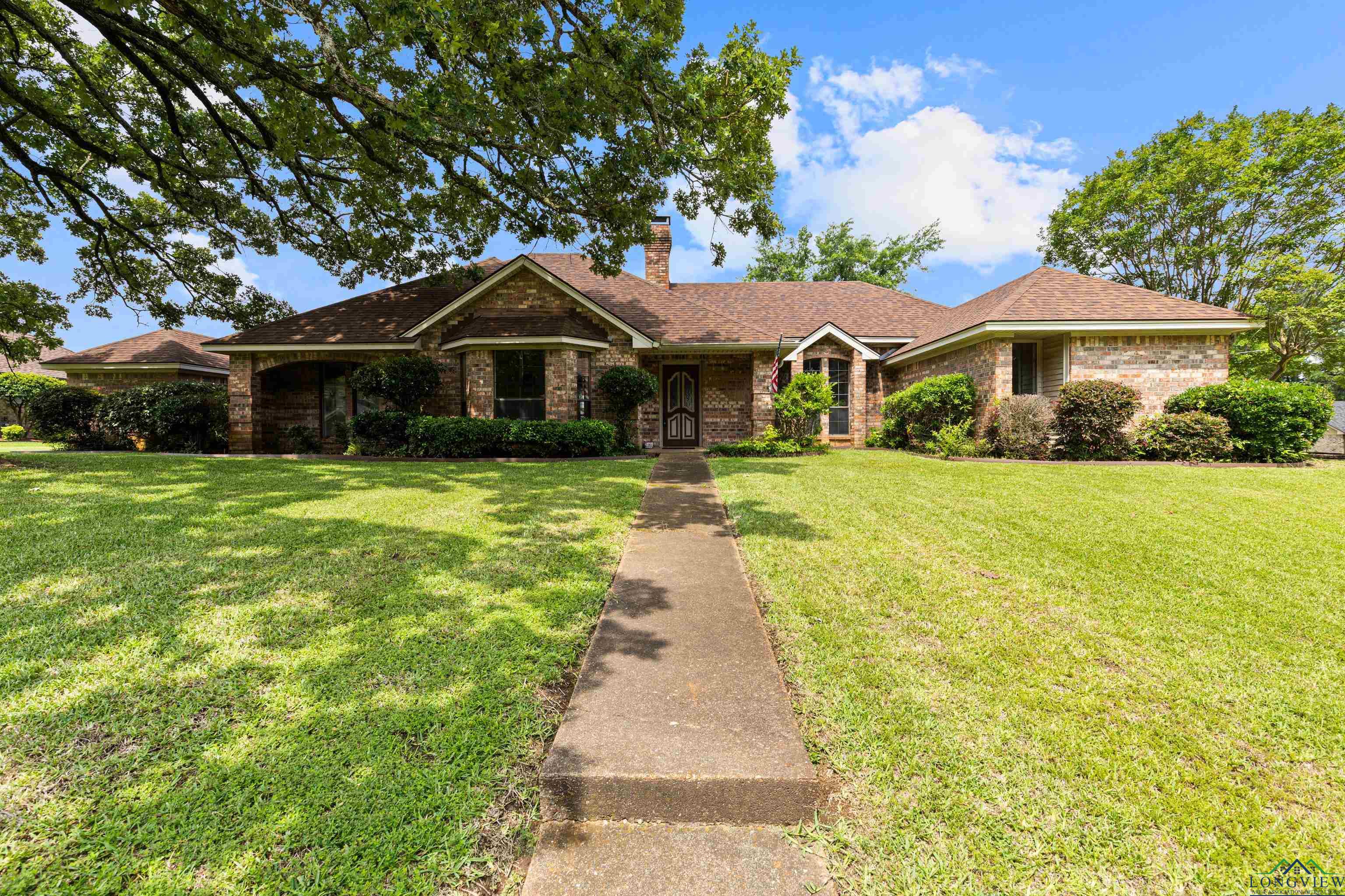 1307 Spring Tree Ln, Kilgore, Texas image 1