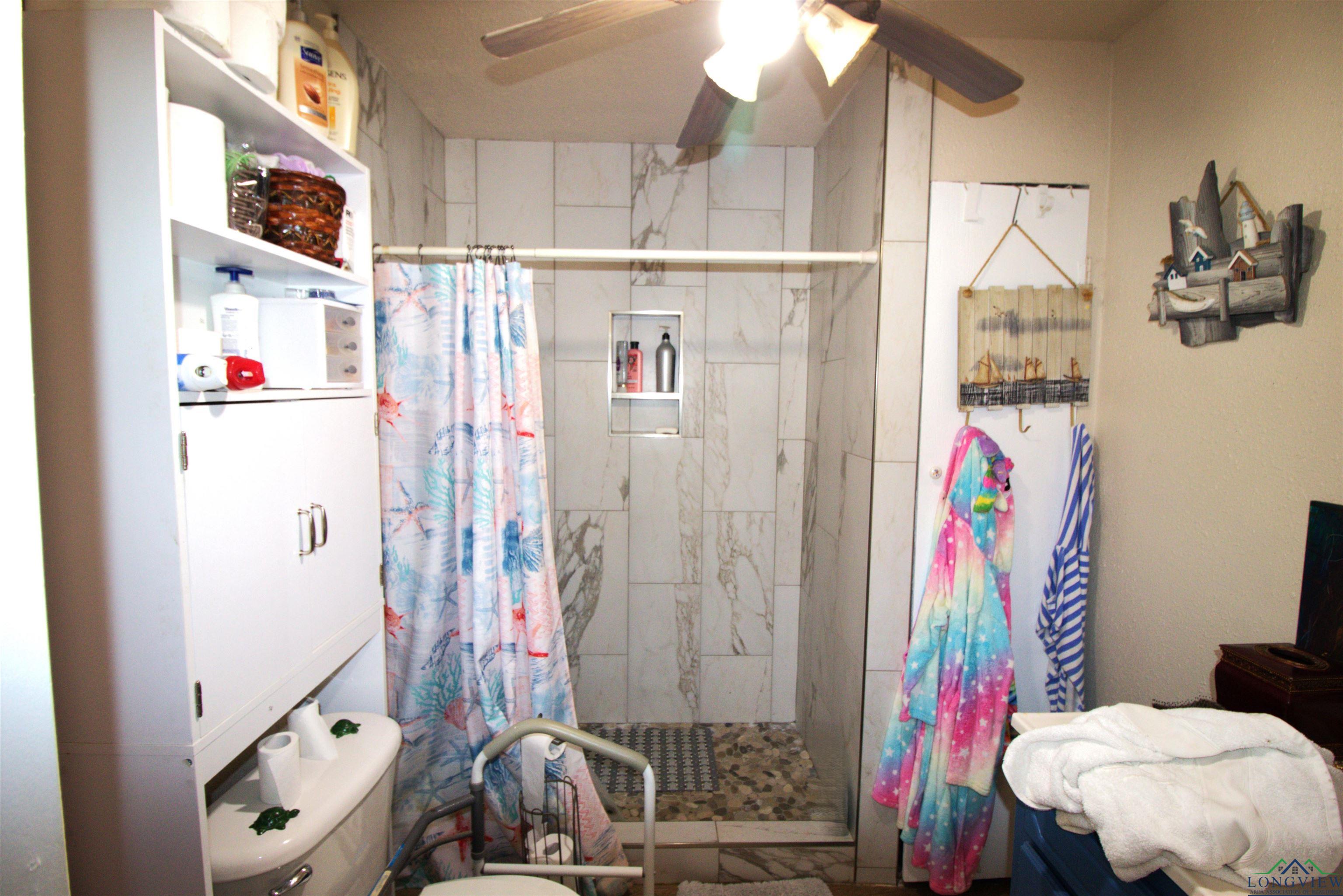 411 Plainview St, Longview, Texas image 17