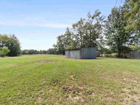 A home in Gilmer