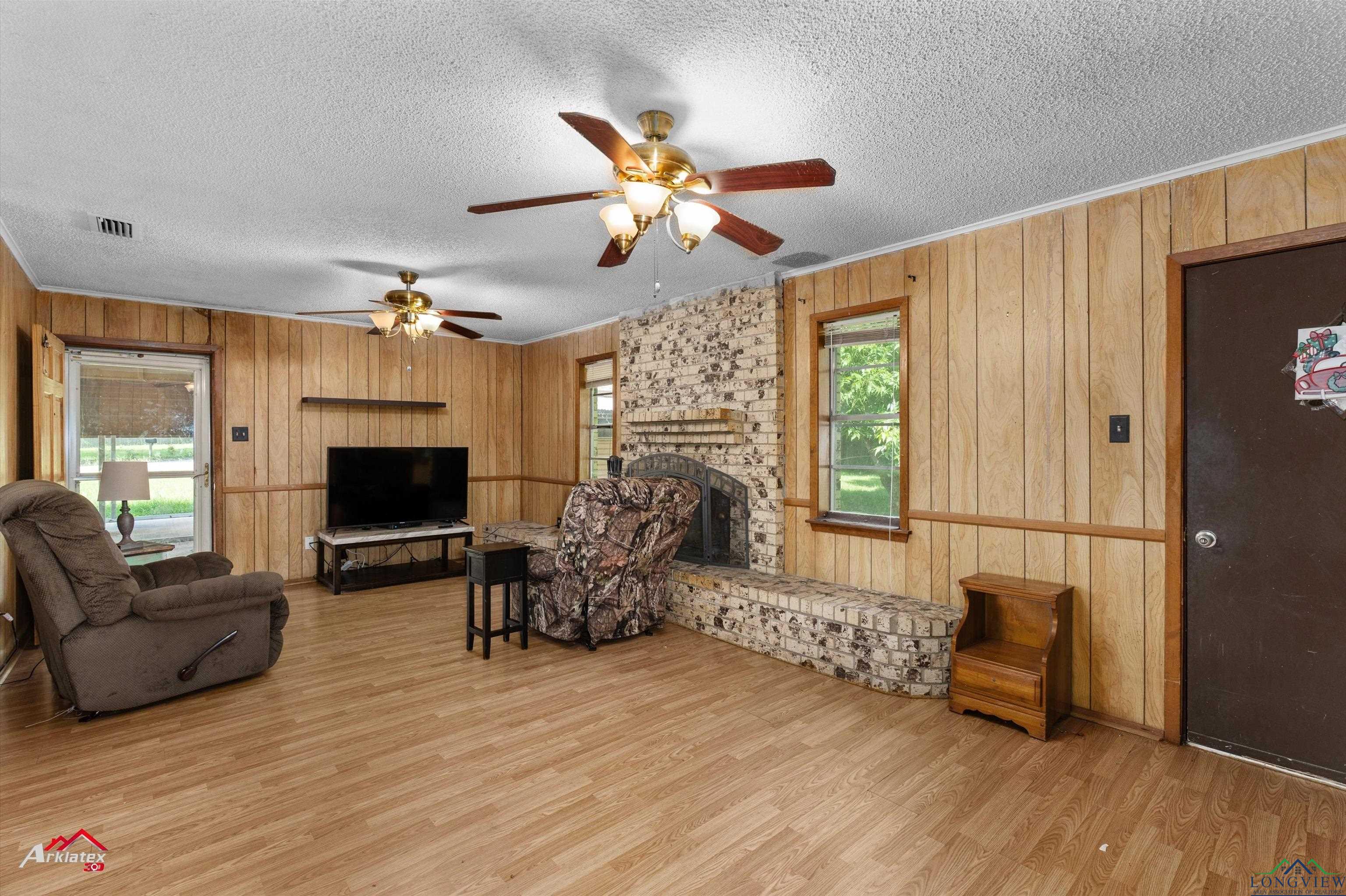 711 Comer St, Carthage, Texas image 3