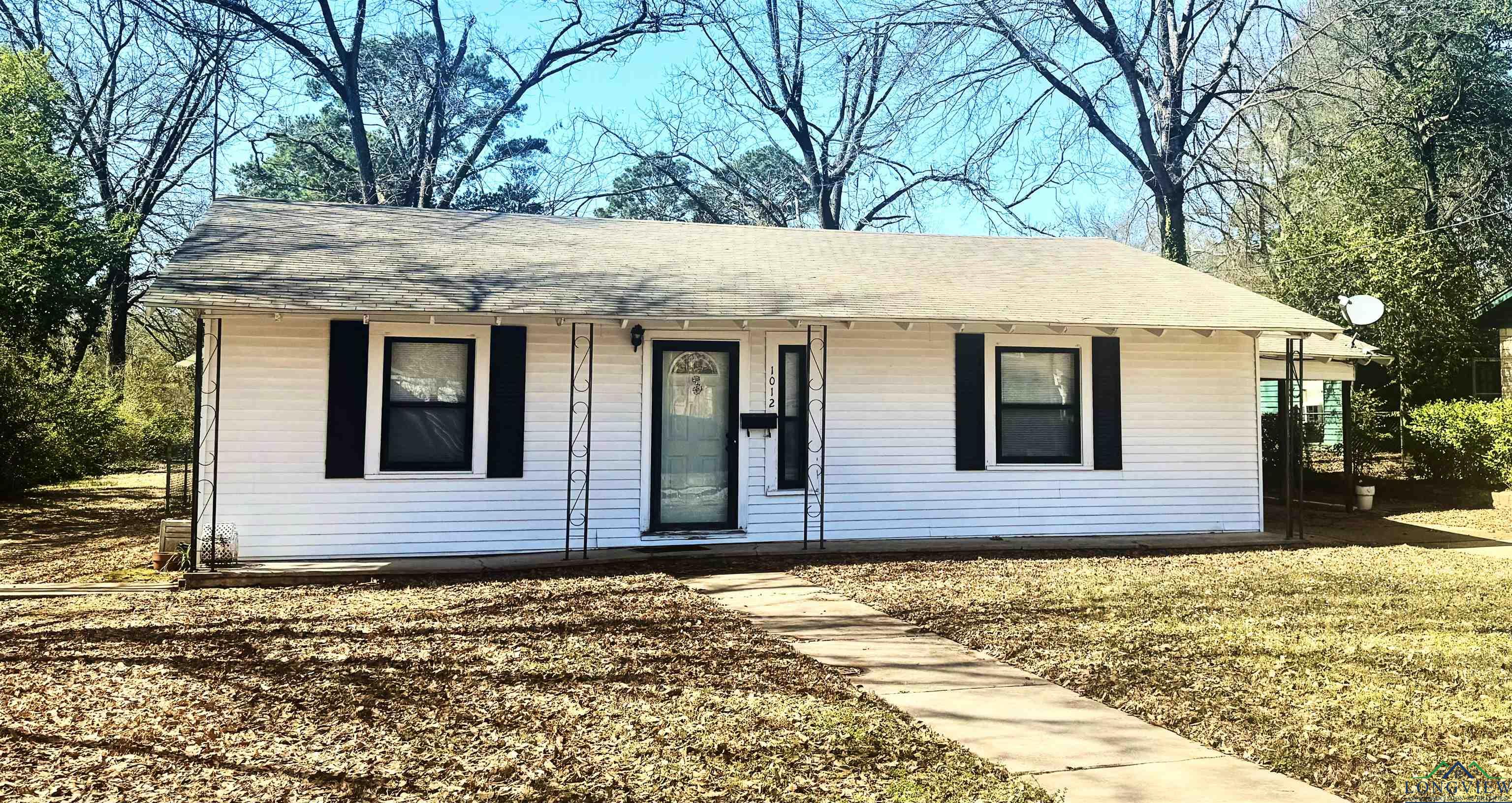 1012 Bledsoe St, Gilmer, Texas image 1