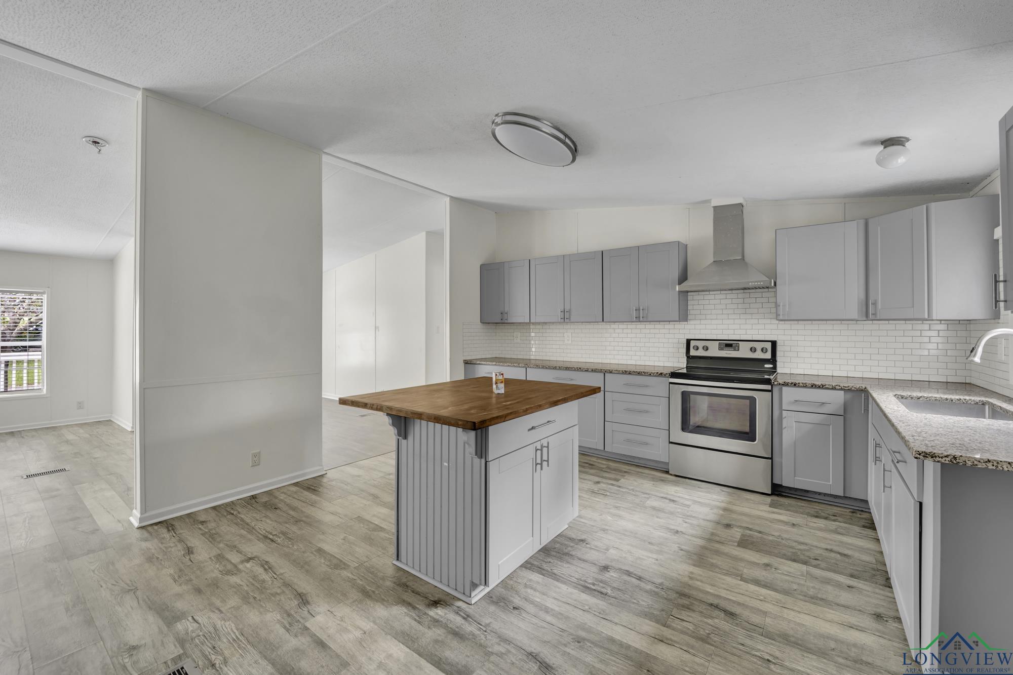 10615 New England Road, Flint, Texas image 10