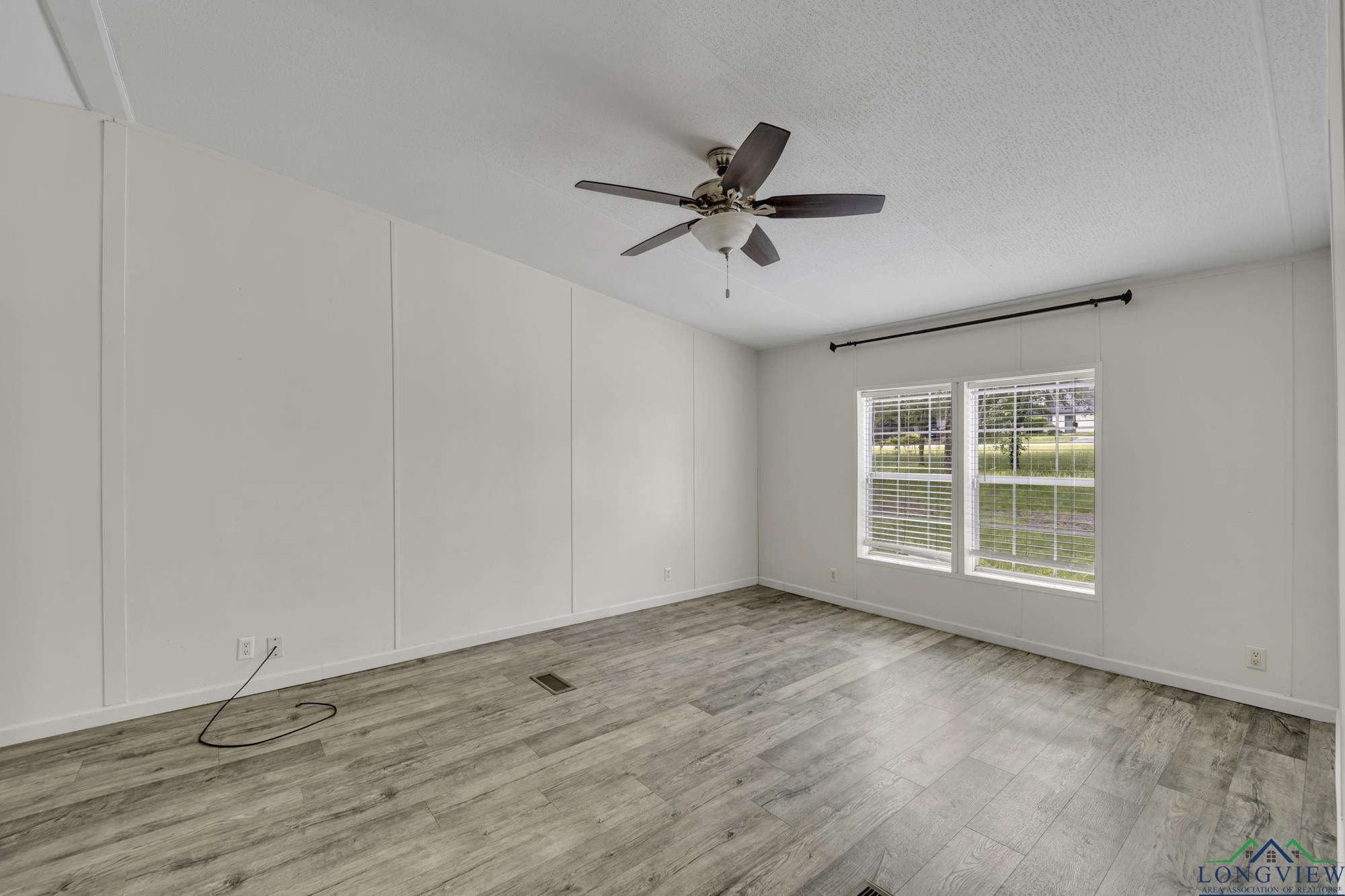 10615 New England Road, Flint, Texas image 15