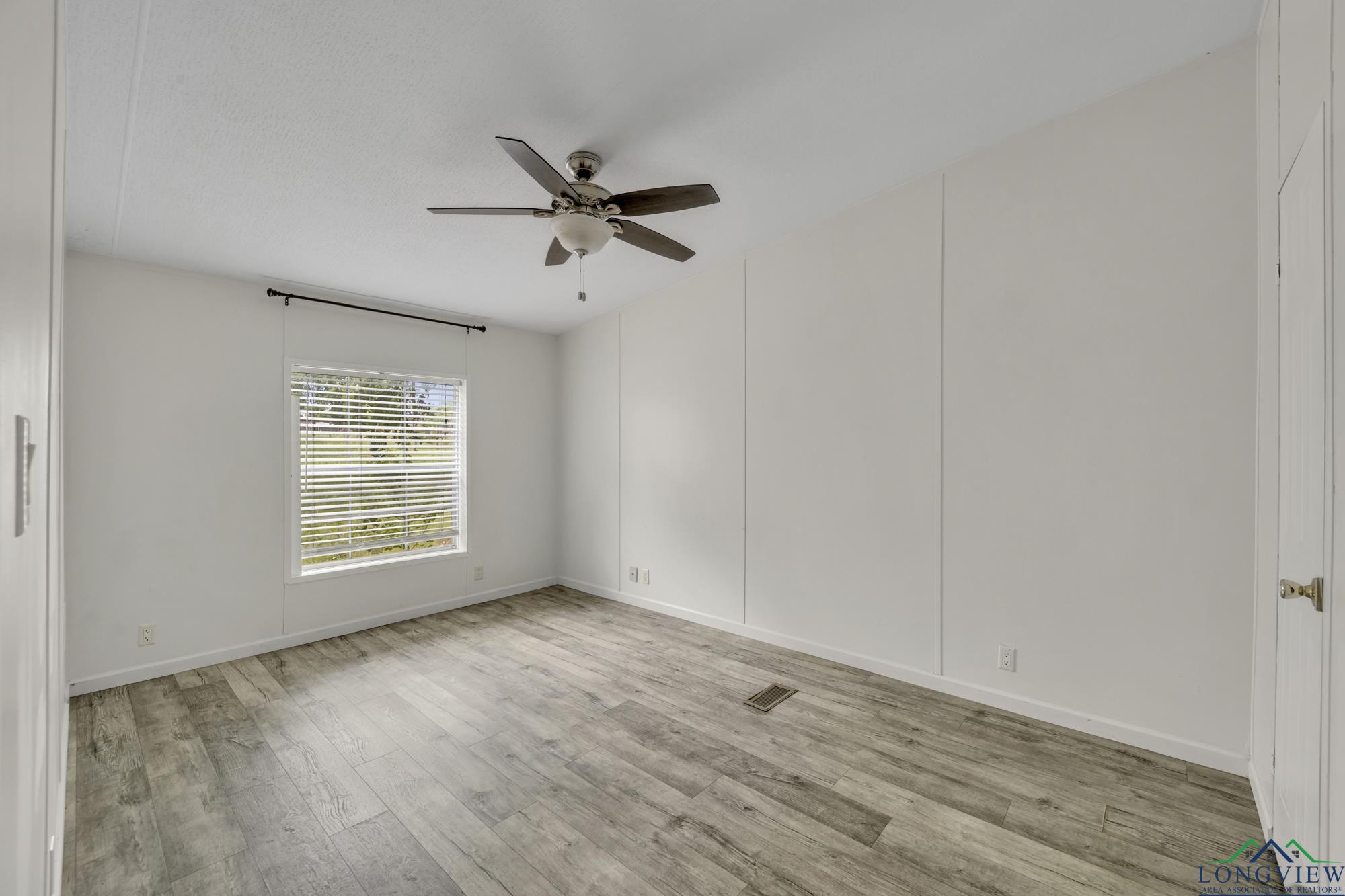 10615 New England Road, Flint, Texas image 18