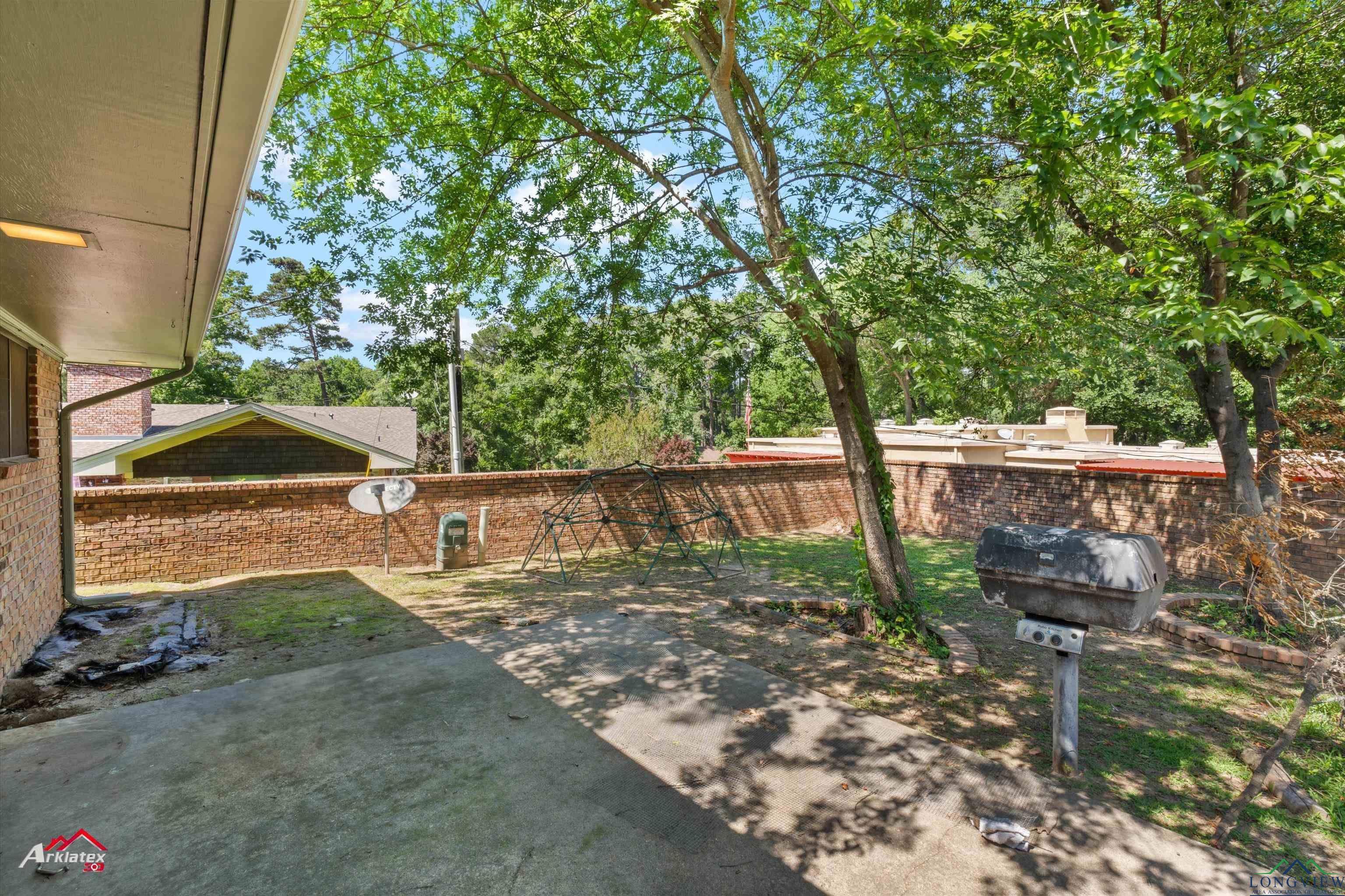 2804 Palm Plz, Marshall, Texas image 24