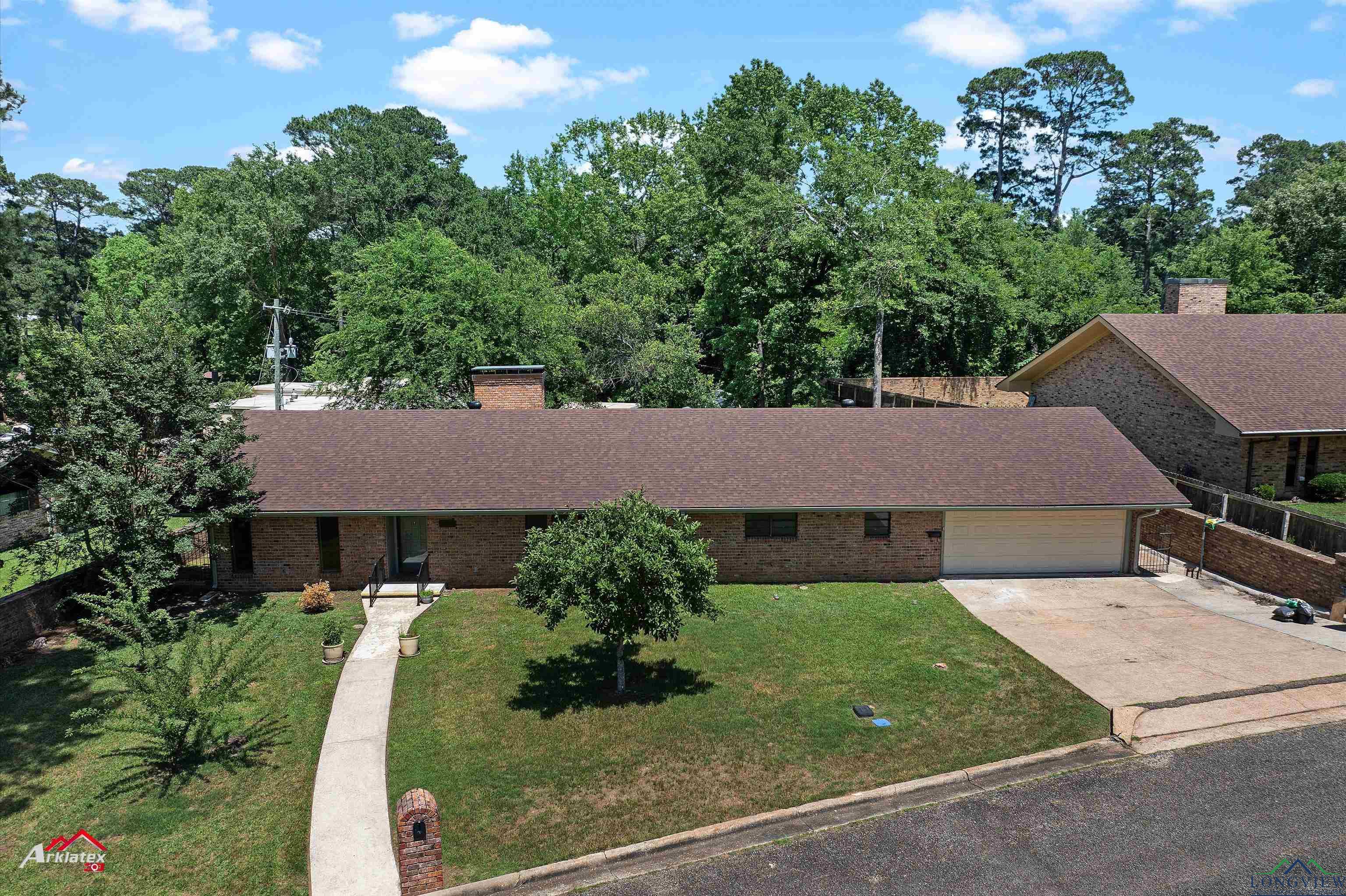 2804 Palm Plz, Marshall, Texas image 1