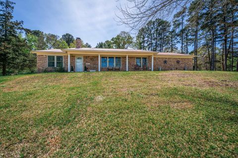 Homes For Sale - 11055 Noonday Rd<br/> Hallsville, TX 75650