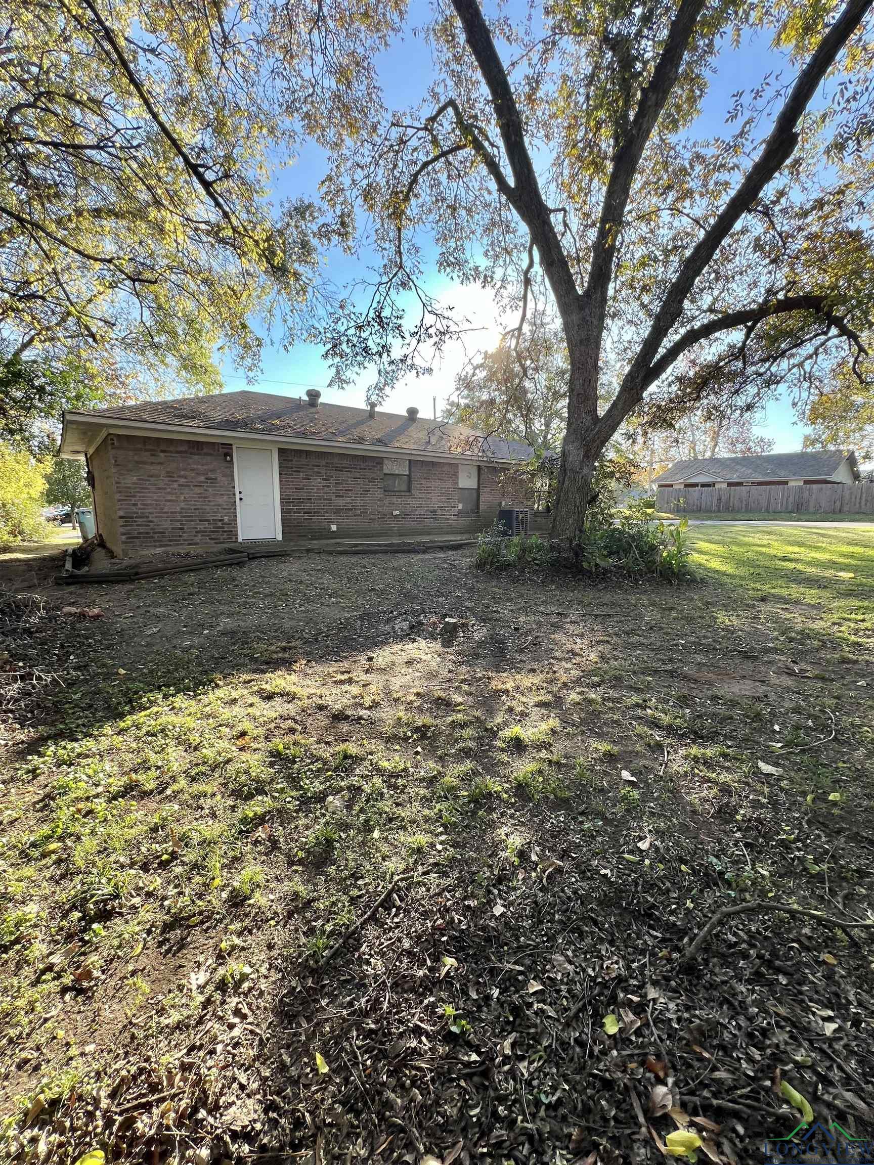 706 W 4th Street, Mount Pleasant, Texas image 16