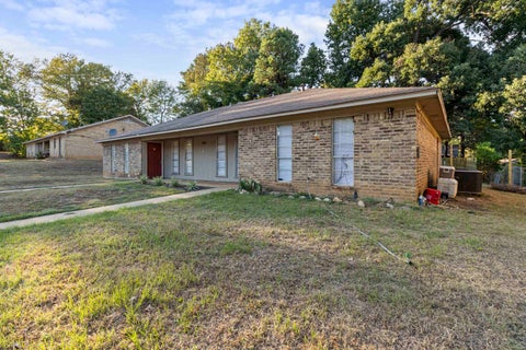 Homes For Rent - 309 B Blake Drive<br/> Gregg County, Longview, TX 75604